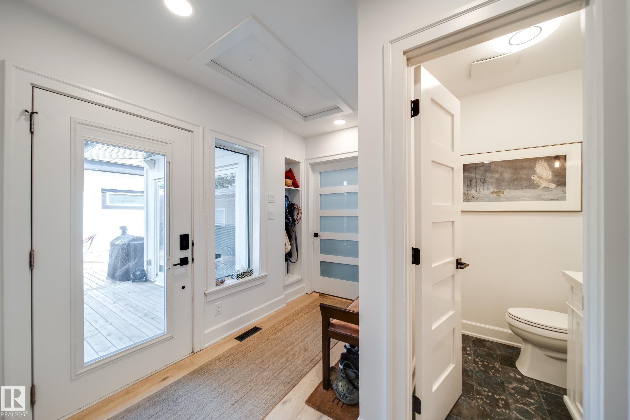 5310 Ada Boulevard Nw, Edmonton, AB - Indoor Photo Showing Other Room