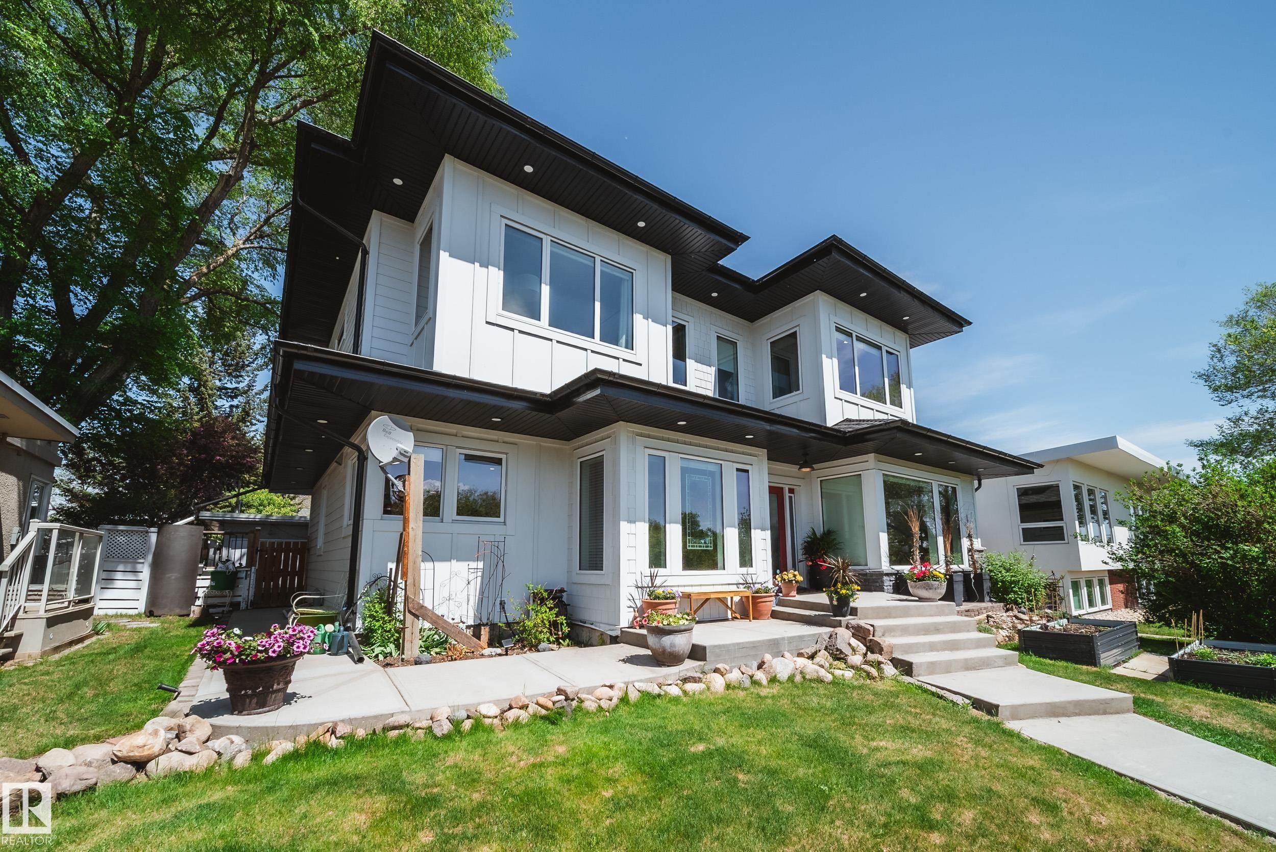 5310 Ada Boulevard Nw, Edmonton, AB - Outdoor With Facade