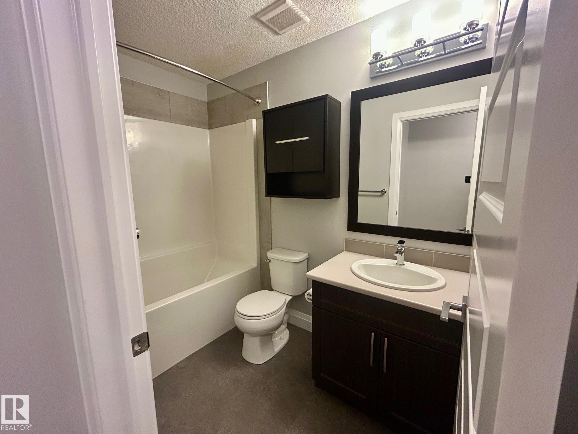 3632 8 Avenue, Edmonton, AB