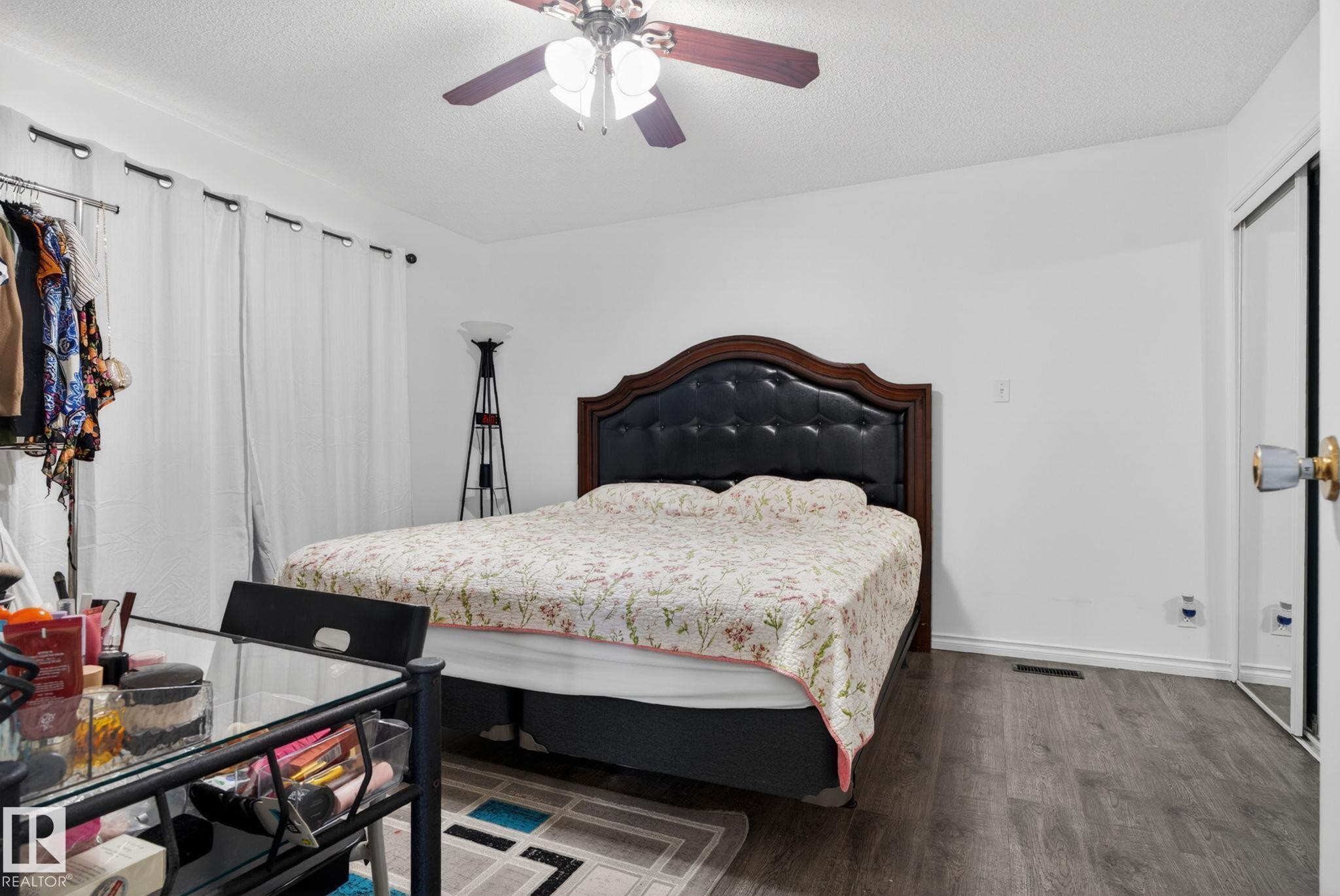 8807 24 Avenue, Edmonton, AB