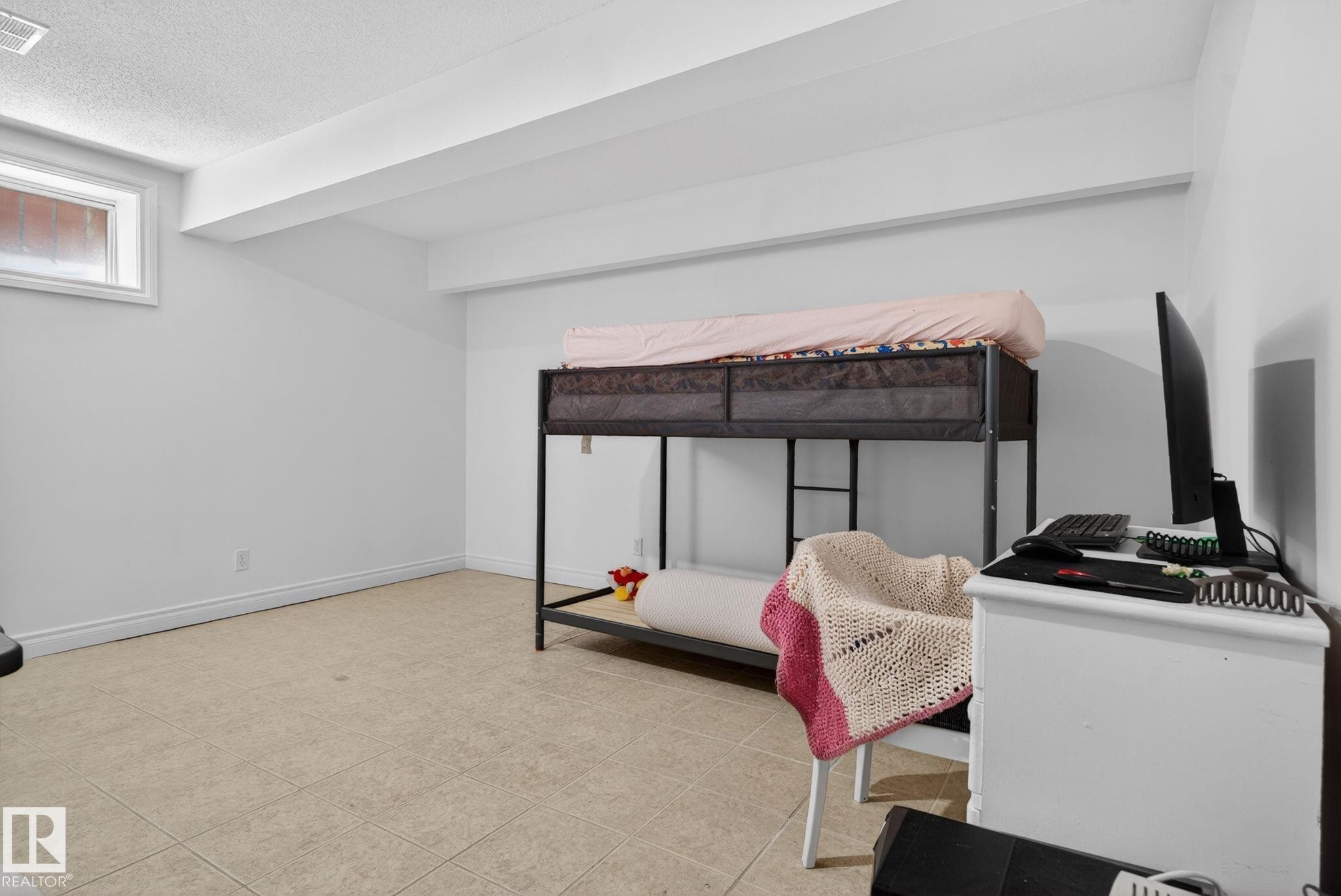 8807 24 Avenue, Edmonton, AB