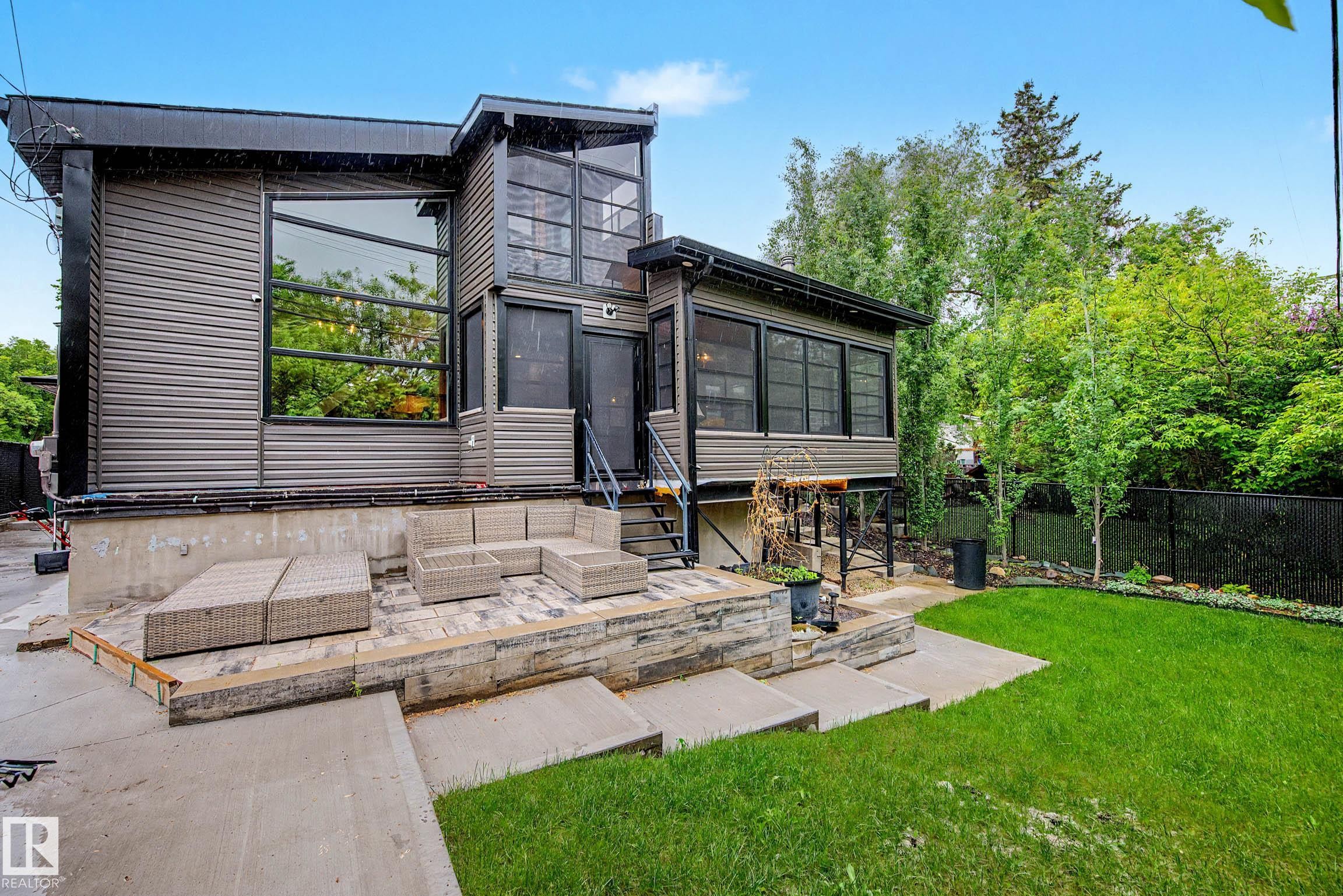 54 Gladstone Crescent, St. Albert, AB