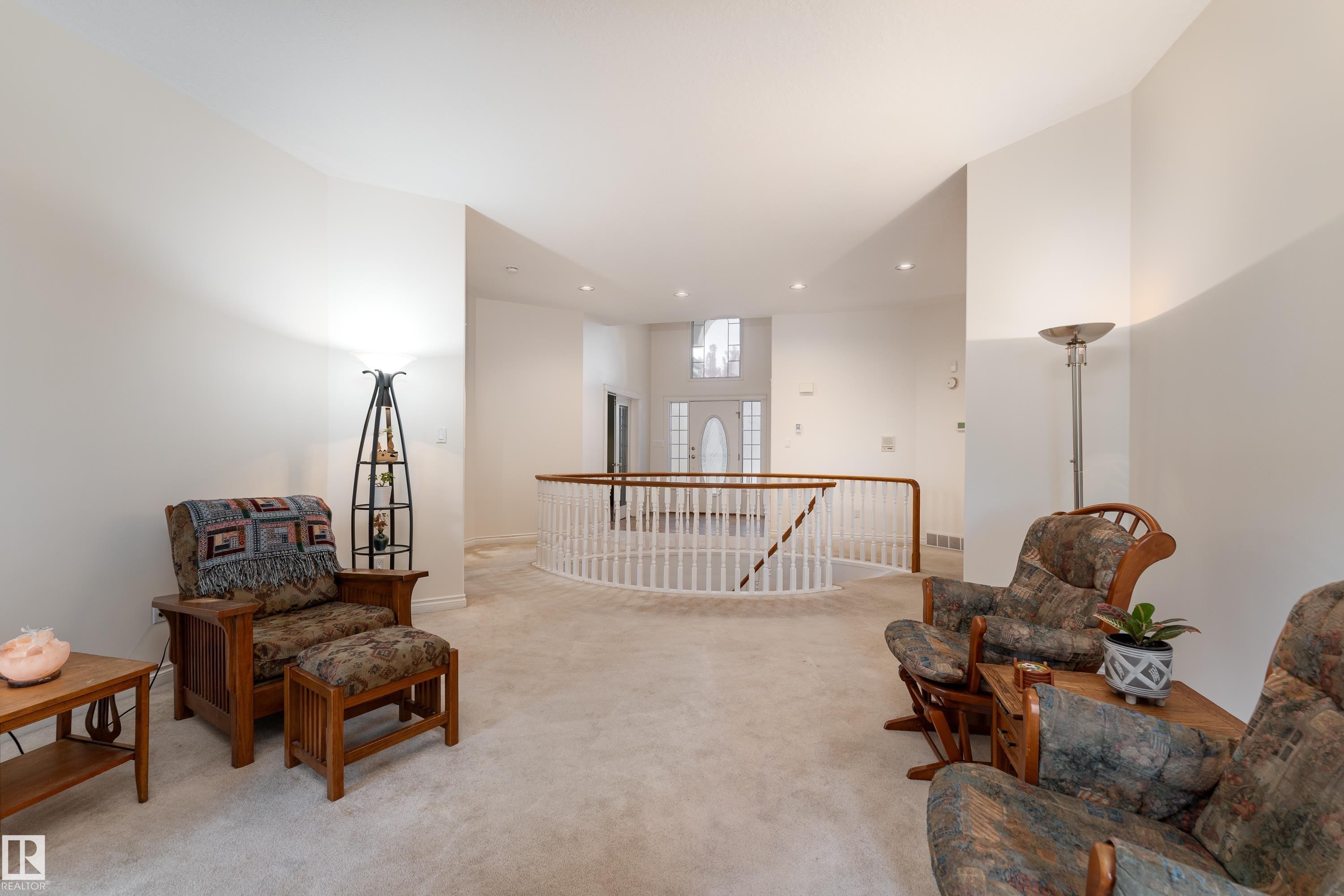 520 Pardee Bay Nw, Edmonton, AB - Indoor