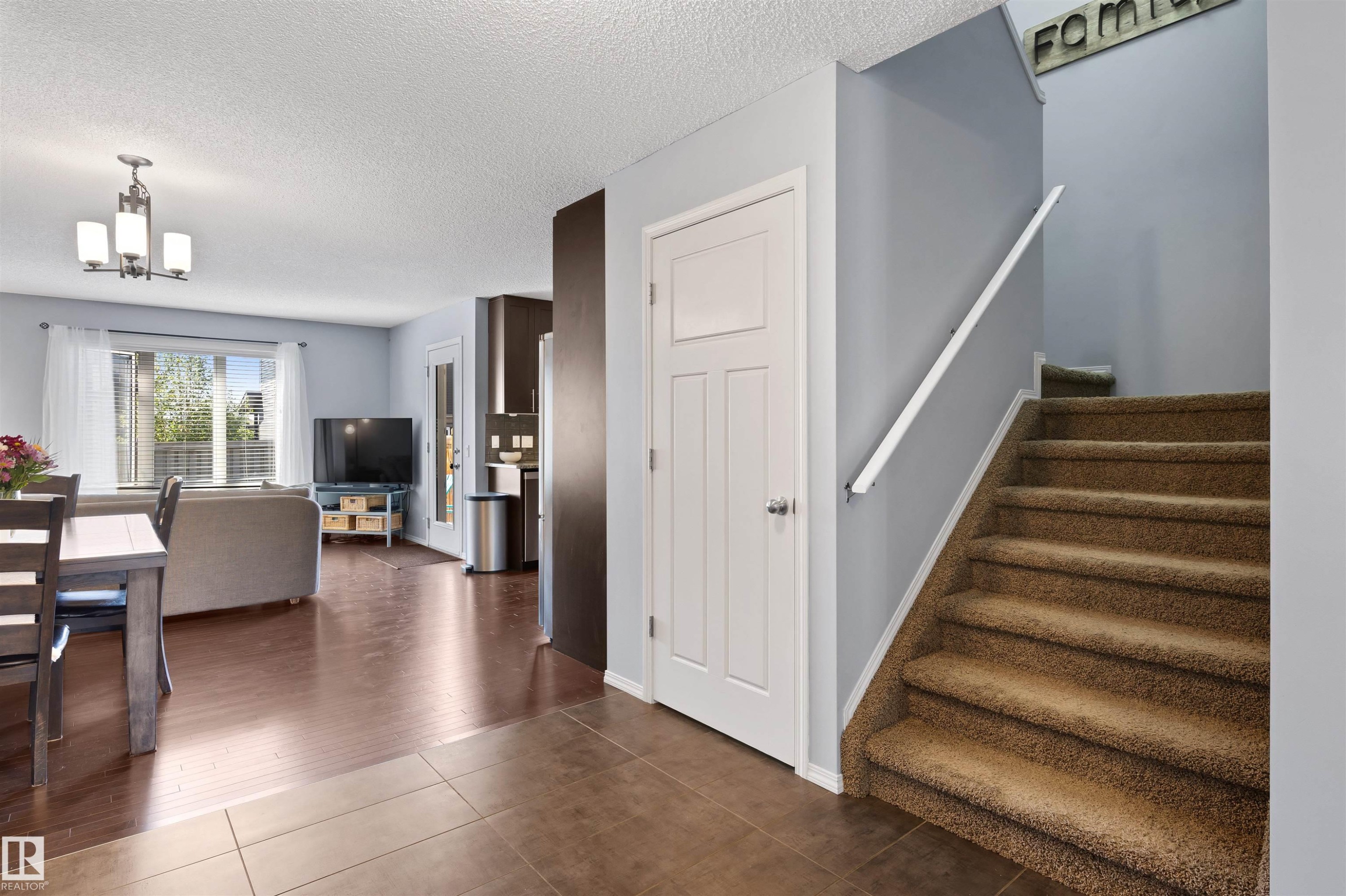 60 Red Tail Way, St. Albert, AB