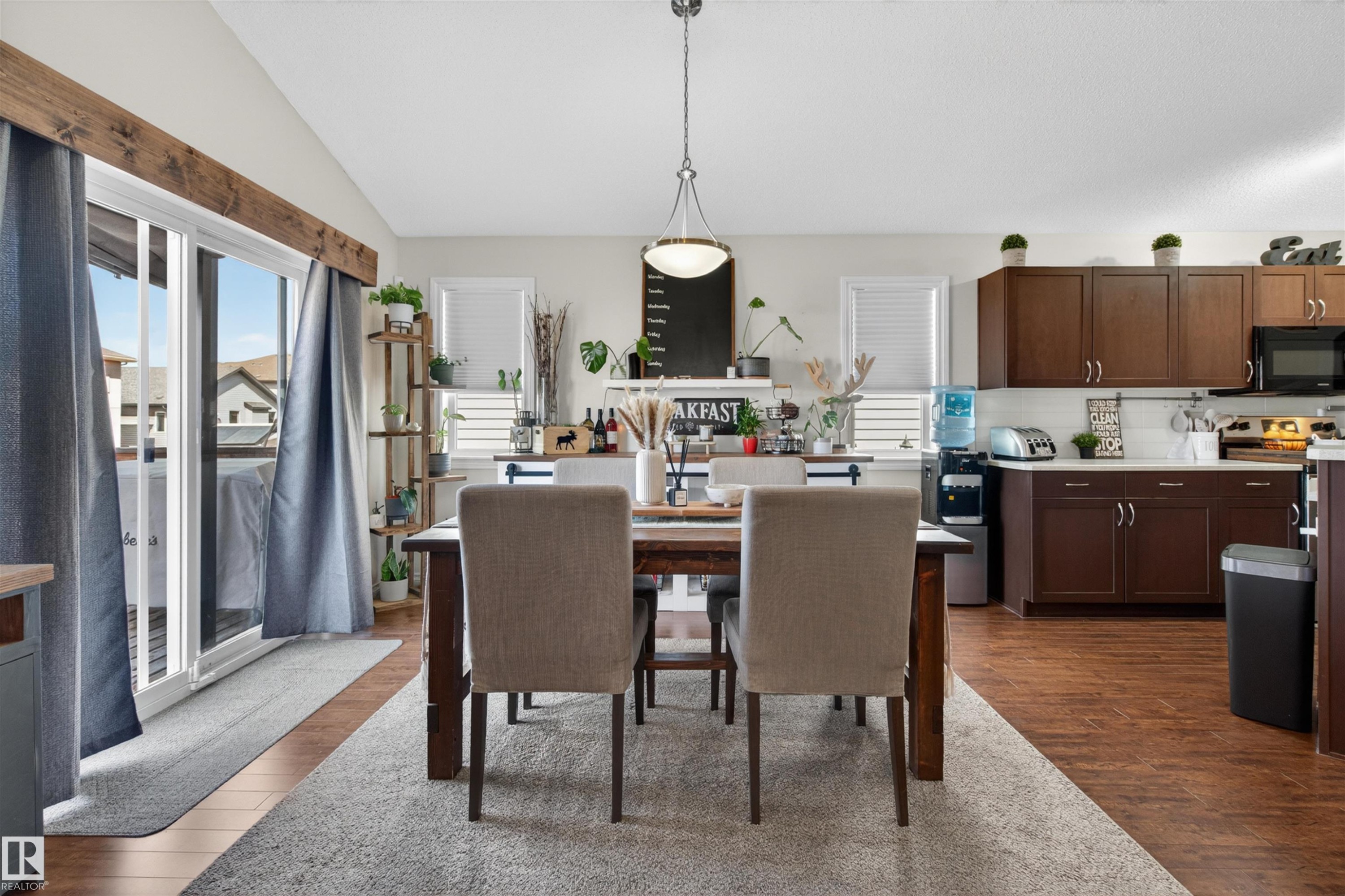 16528 132 Street, Edmonton, AB