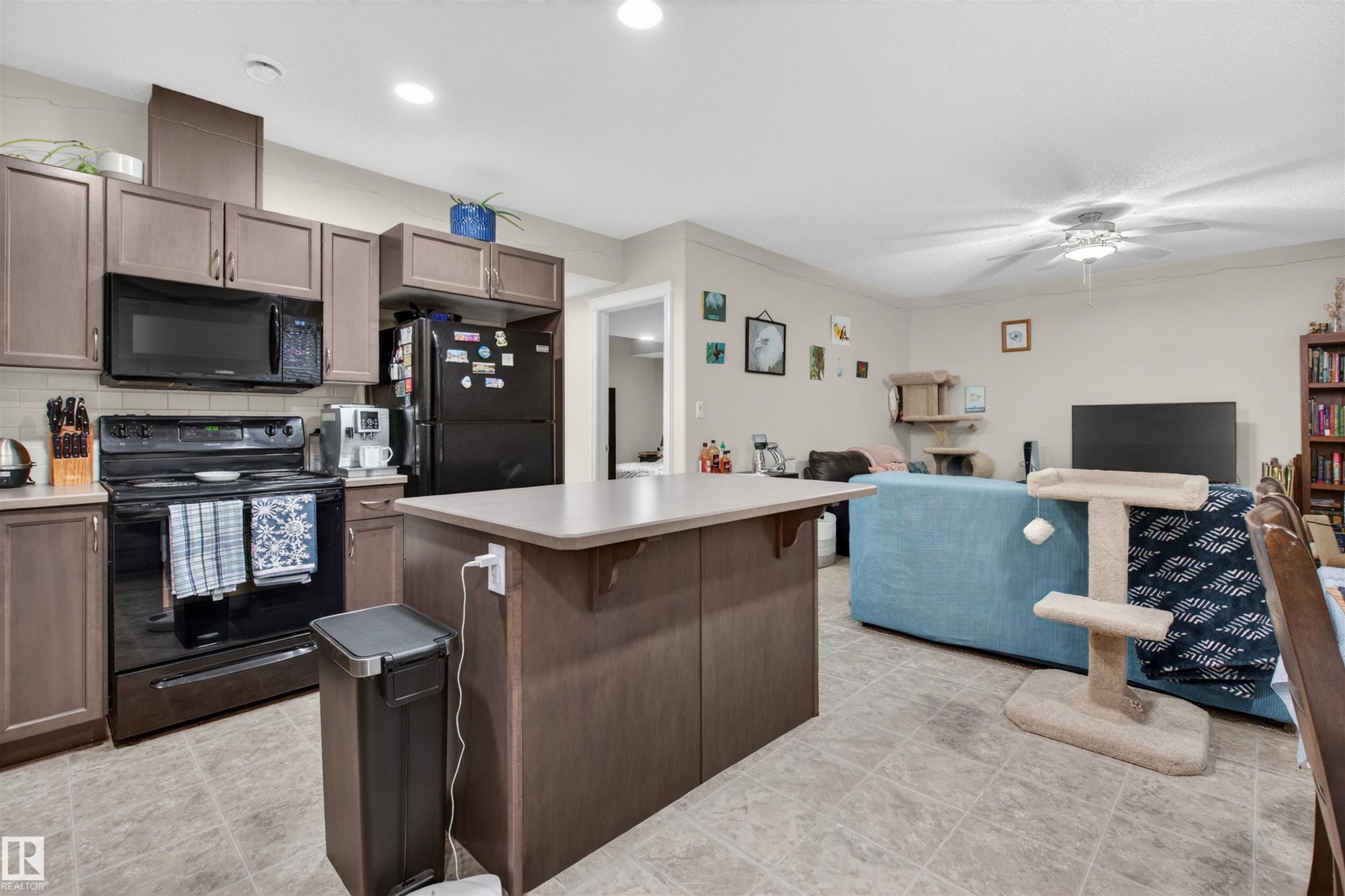 16528 132 Street, Edmonton, AB