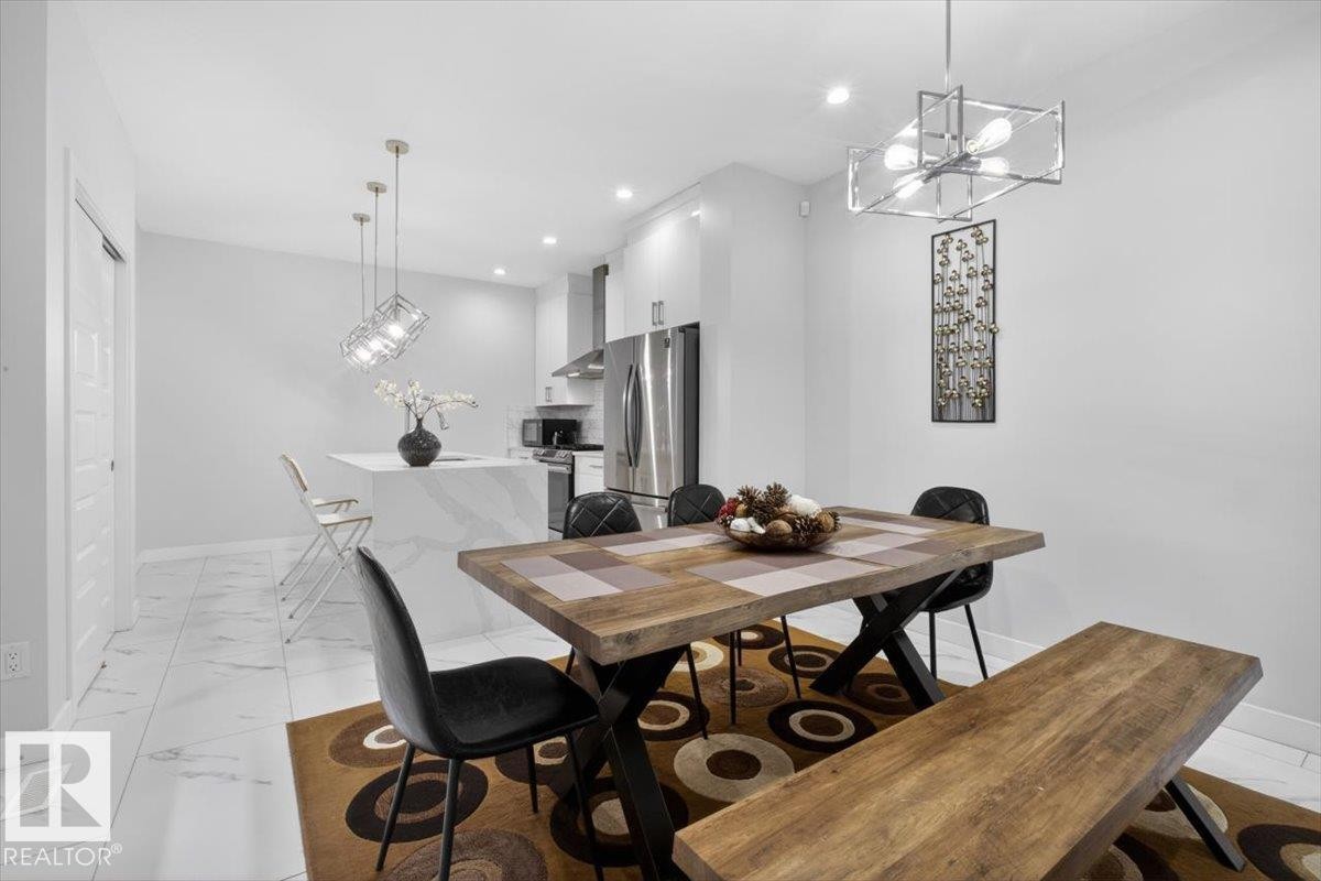8090 Kiriak Link Sw, Edmonton, AB - Indoor Photo Showing Dining Room