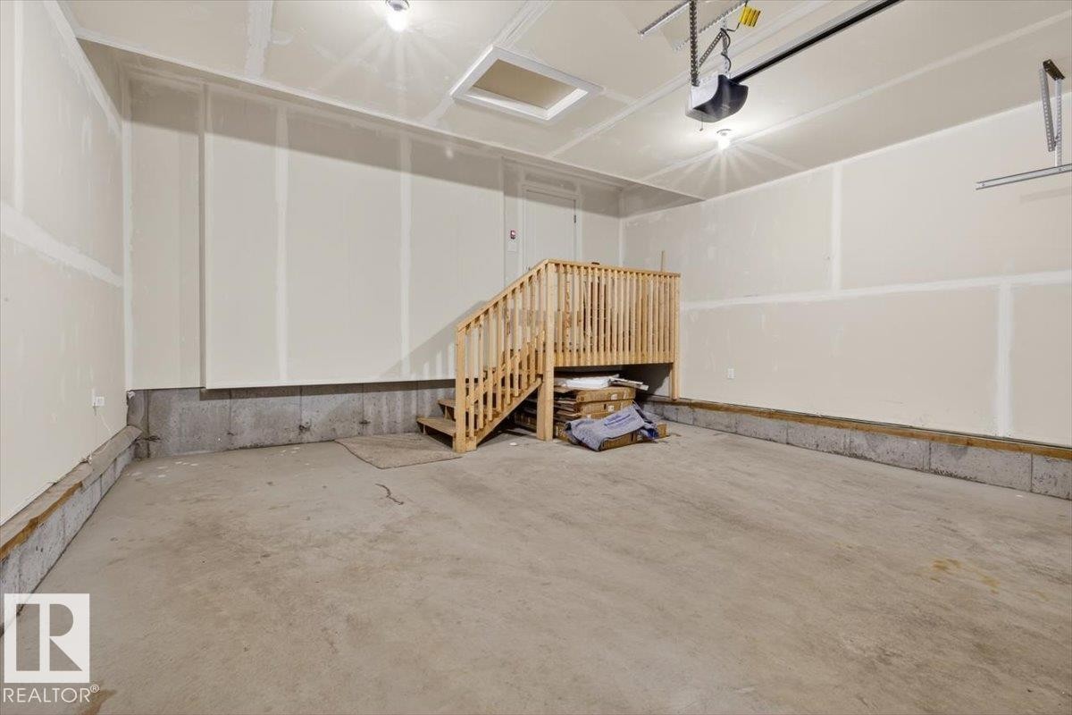 8090 Kiriak Link Sw, Edmonton, AB - Indoor