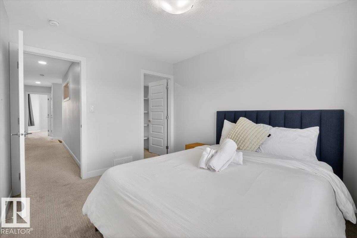 8090 Kiriak Link Sw, Edmonton, AB - Indoor Photo Showing Bedroom