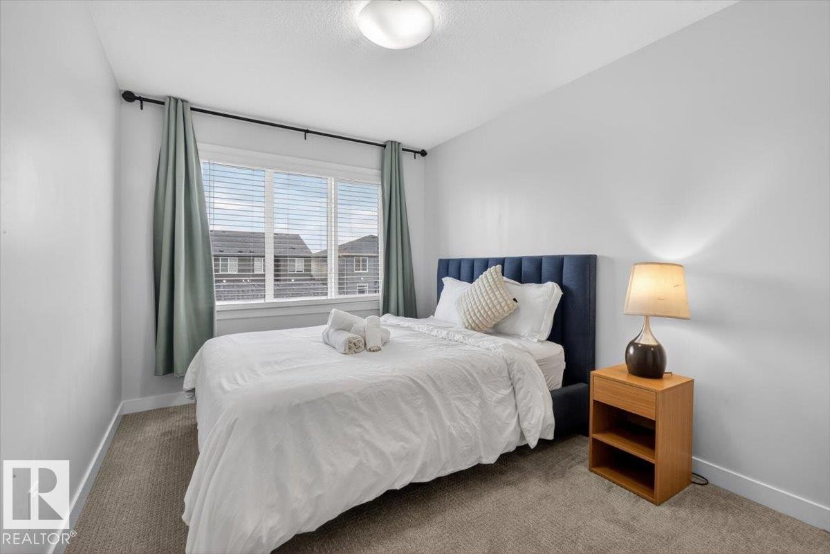 8090 Kiriak Link Sw, Edmonton, AB - Indoor Photo Showing Bedroom
