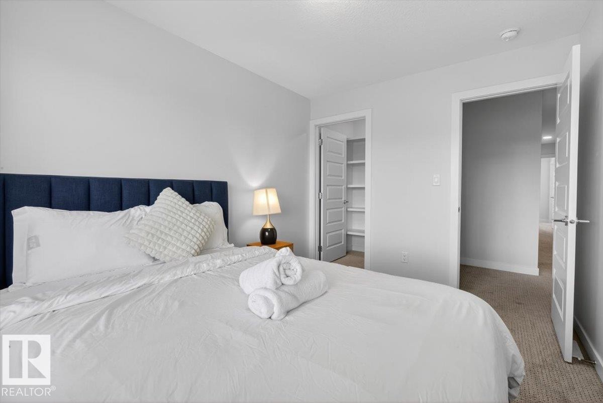 8090 Kiriak Link Sw, Edmonton, AB - Indoor Photo Showing Bedroom