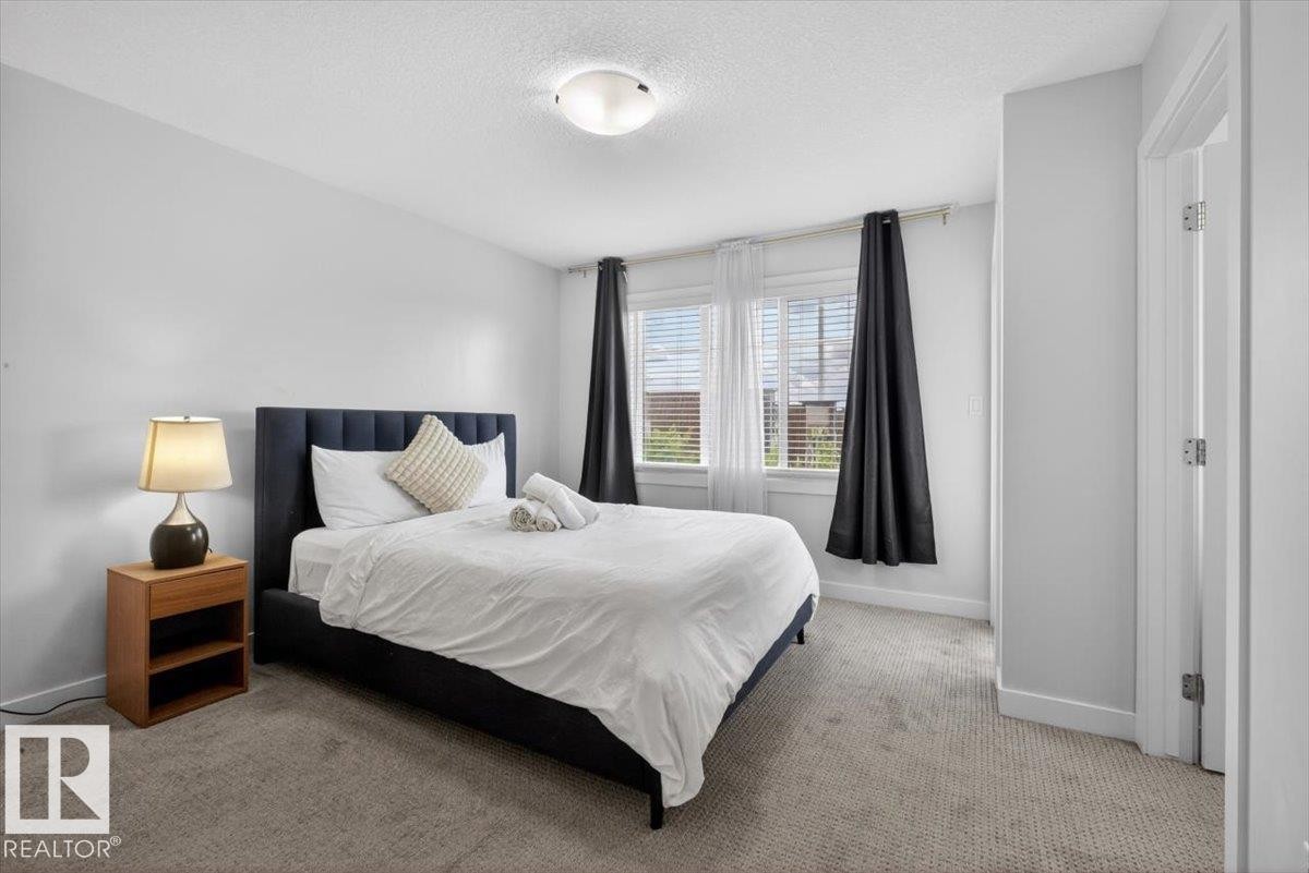 8090 Kiriak Link Sw, Edmonton, AB - Indoor Photo Showing Bedroom