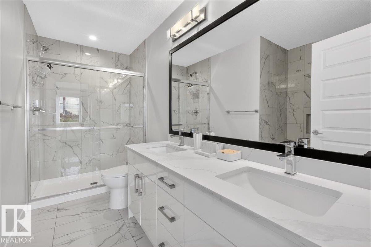 8090 Kiriak Link Sw, Edmonton, AB - Indoor Photo Showing Bathroom