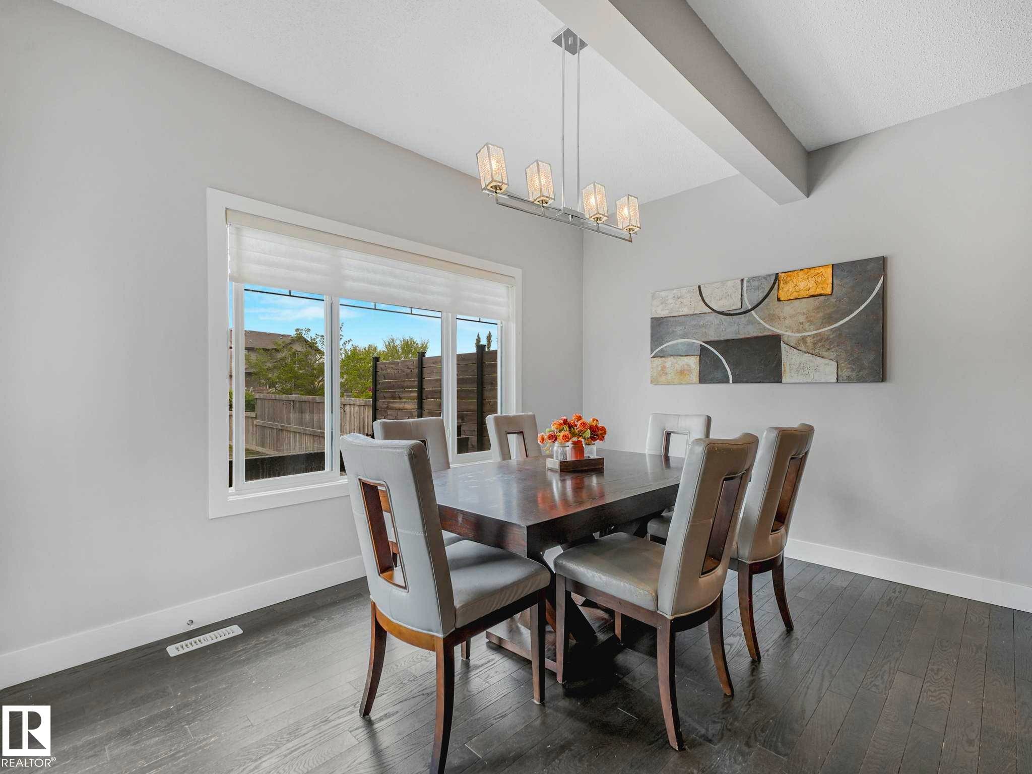 13755 166 Avenue, Edmonton, AB - Indoor Photo Showing Dining Room