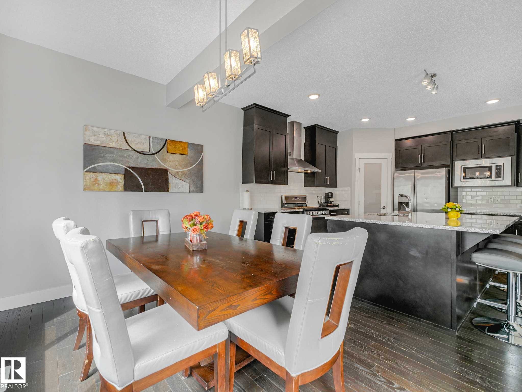 13755 166 Avenue, Edmonton, AB - Indoor Photo Showing Dining Room