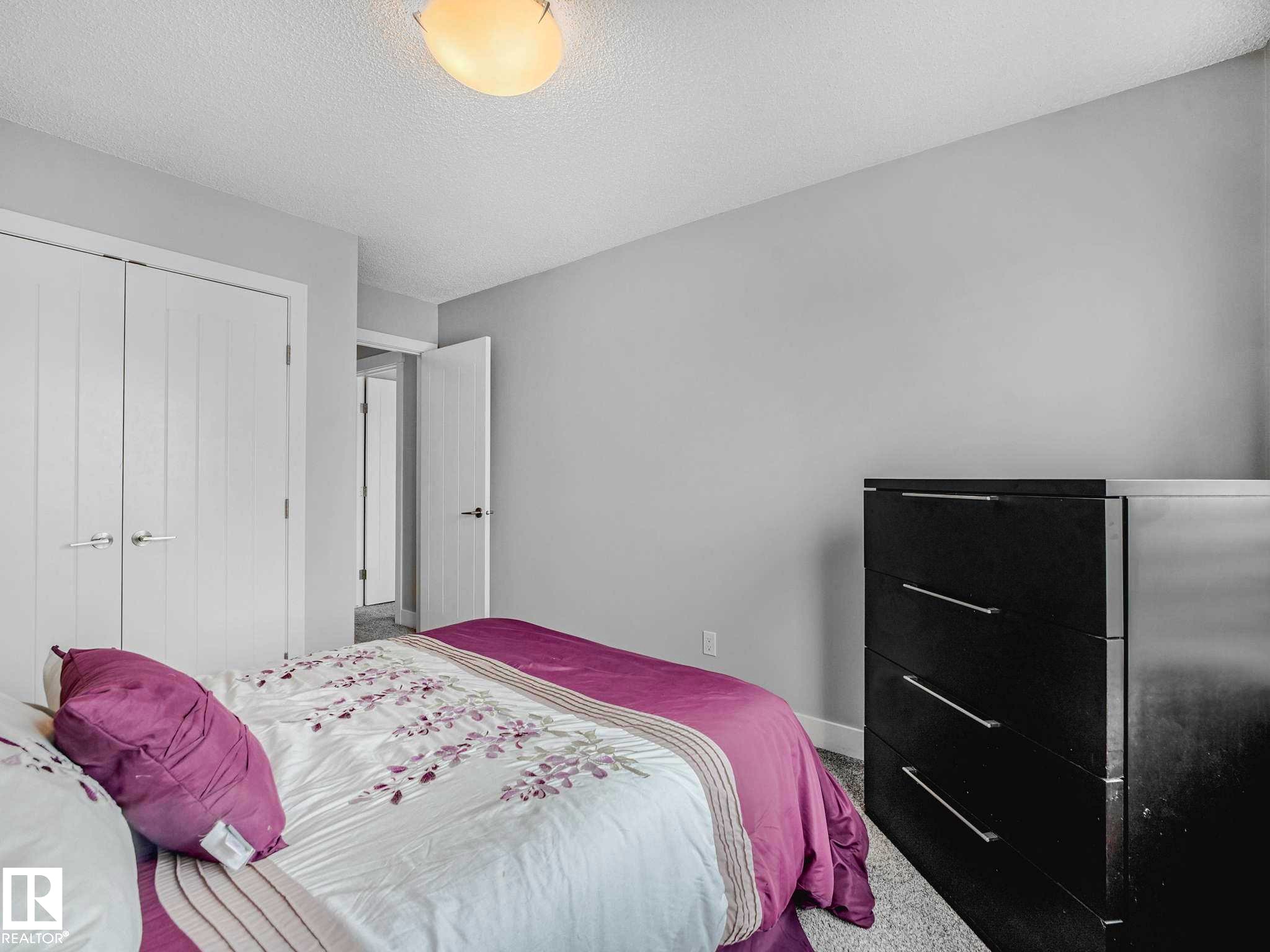 13755 166 Avenue, Edmonton, AB - Indoor Photo Showing Bedroom