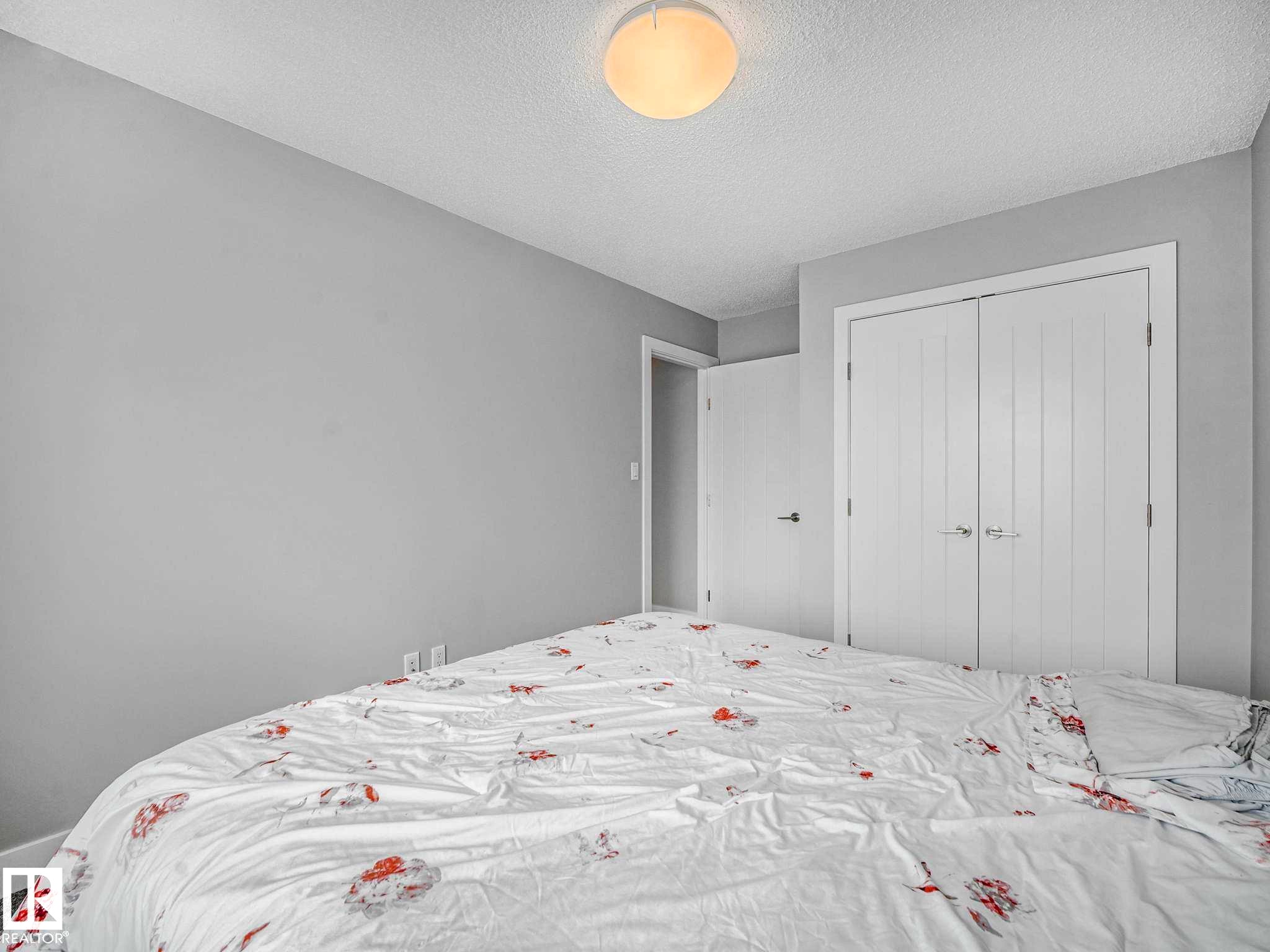 13755 166 Avenue, Edmonton, AB - Indoor Photo Showing Bedroom