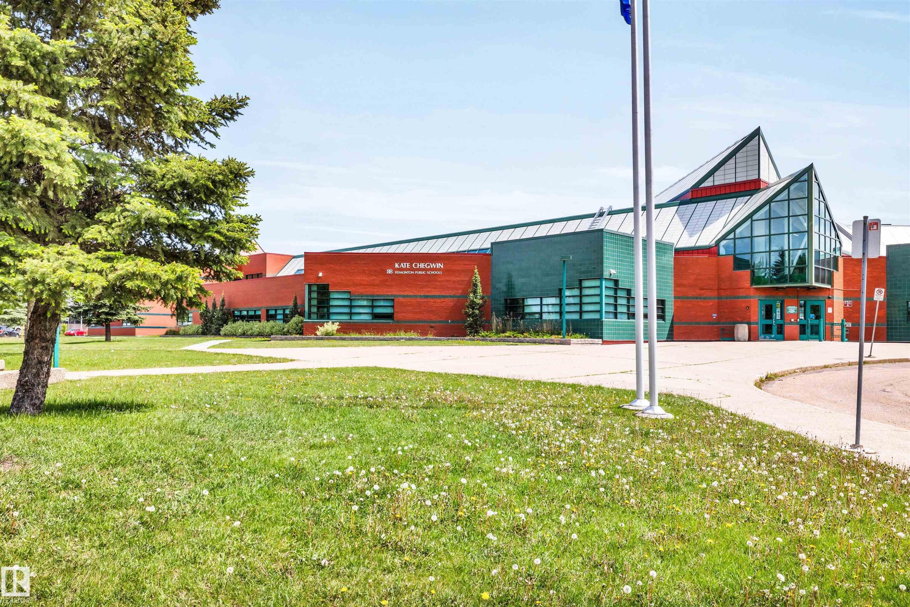 4551 33A Avenue, Edmonton, AB