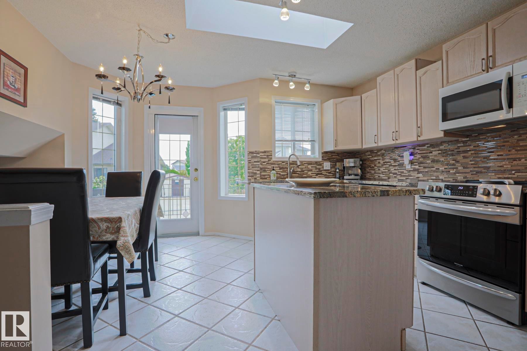 7716 154 Avenue, Edmonton, AB