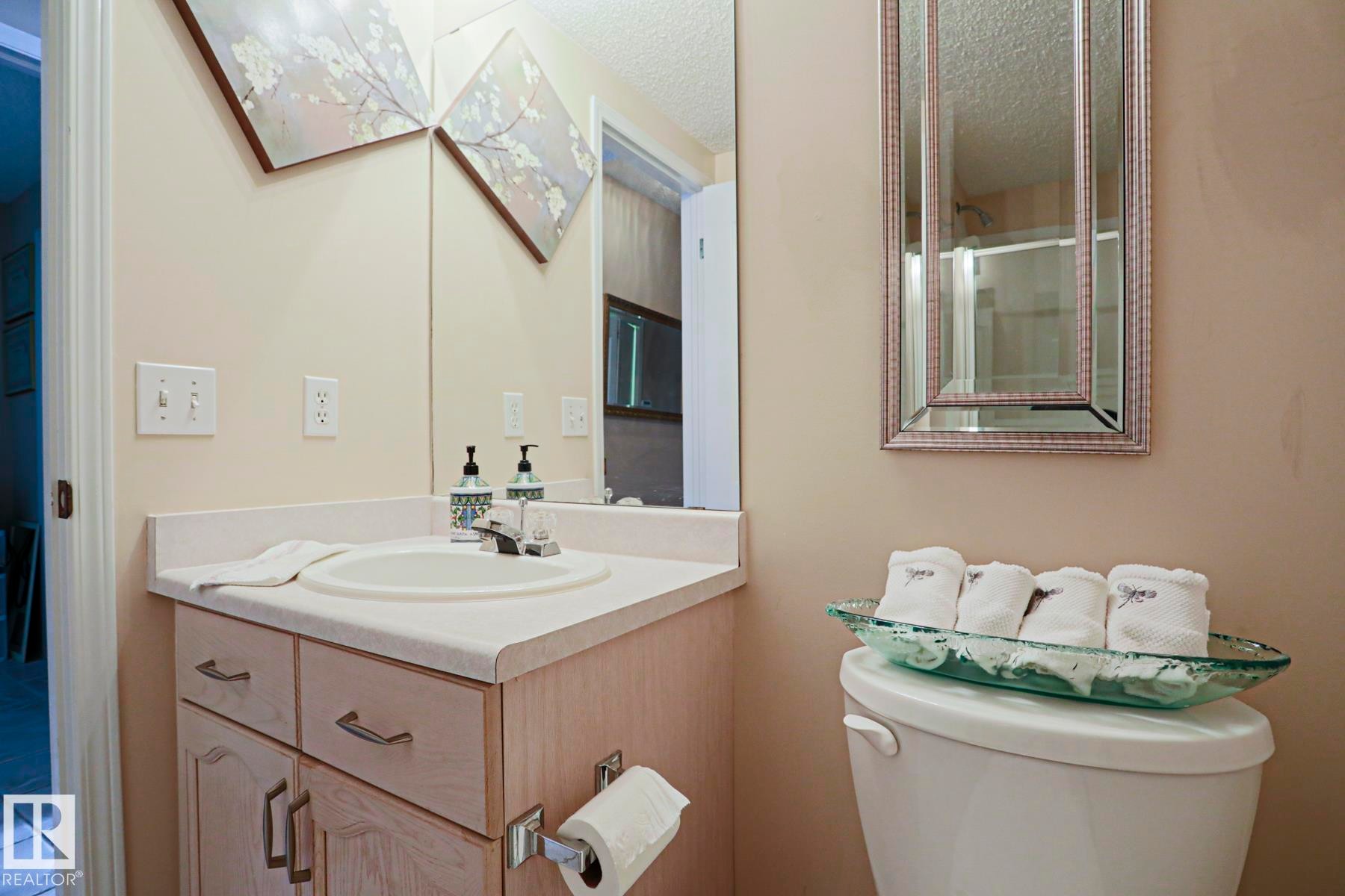 7716 154 Avenue, Edmonton, AB