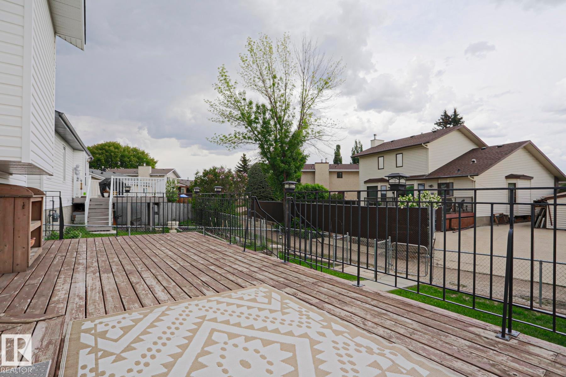 7716 154 Avenue, Edmonton, AB