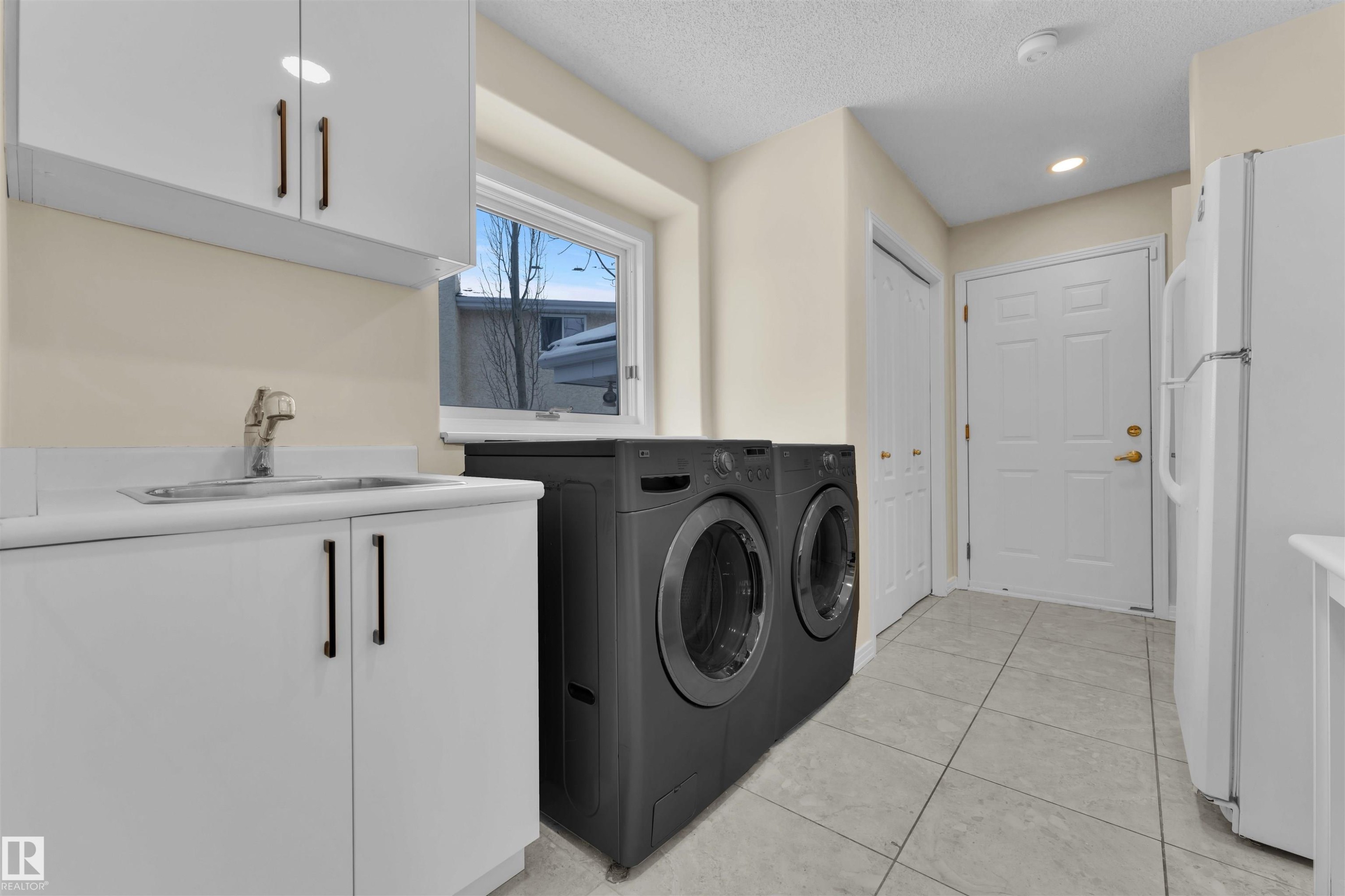 106 Twin Brooks Cove, Edmonton, AB