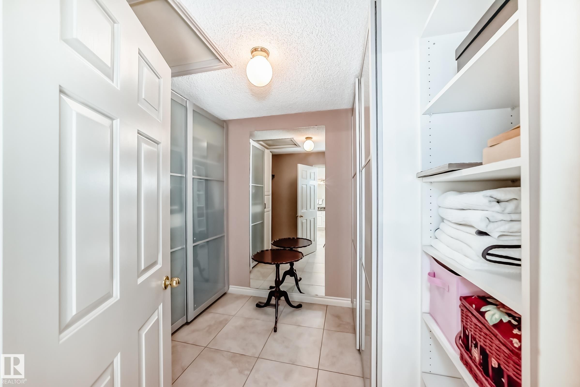 17416 53 Avenue Nw, Edmonton, AB - Indoor Photo Showing Other Room