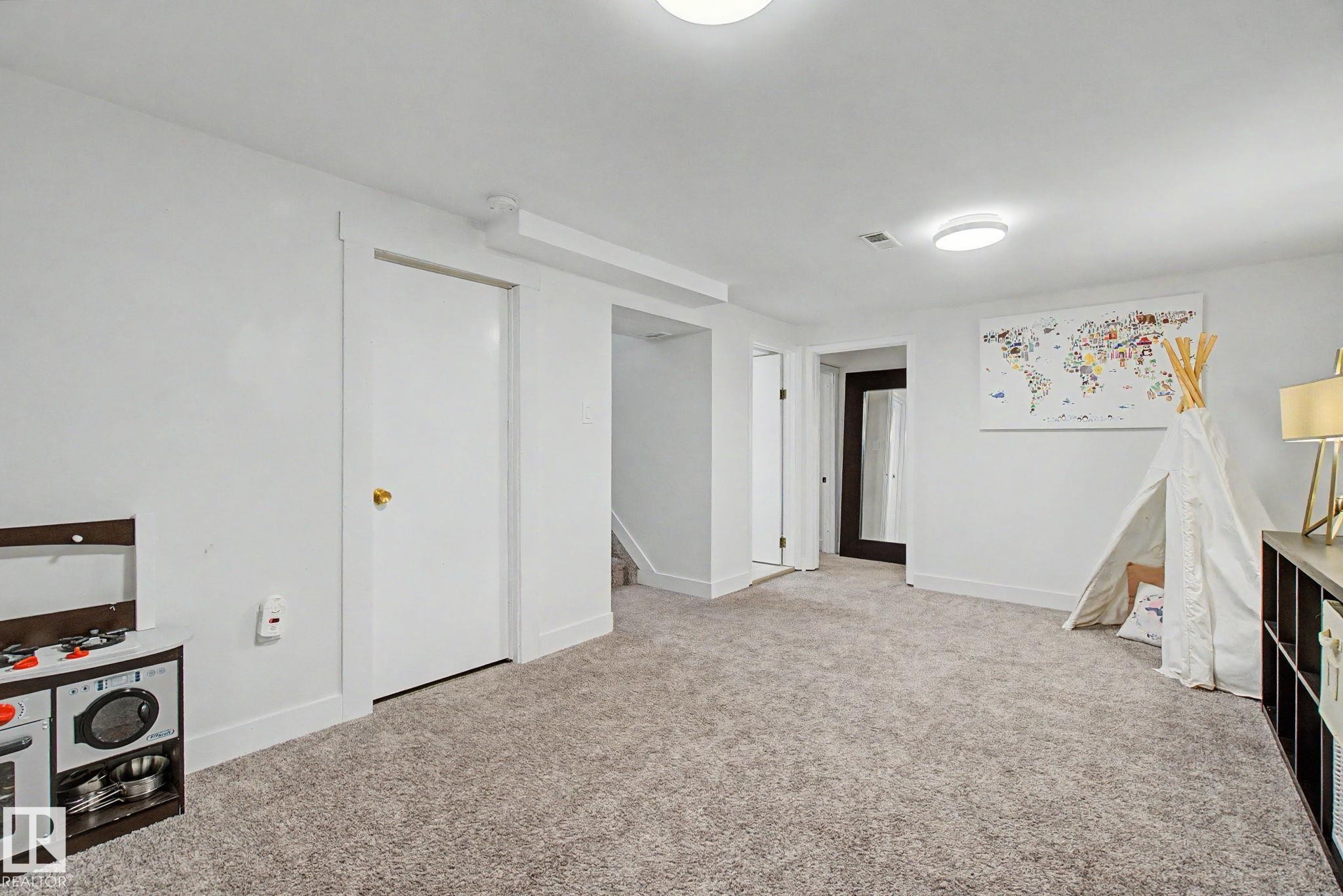 15771 106A Avenue, Edmonton, AB