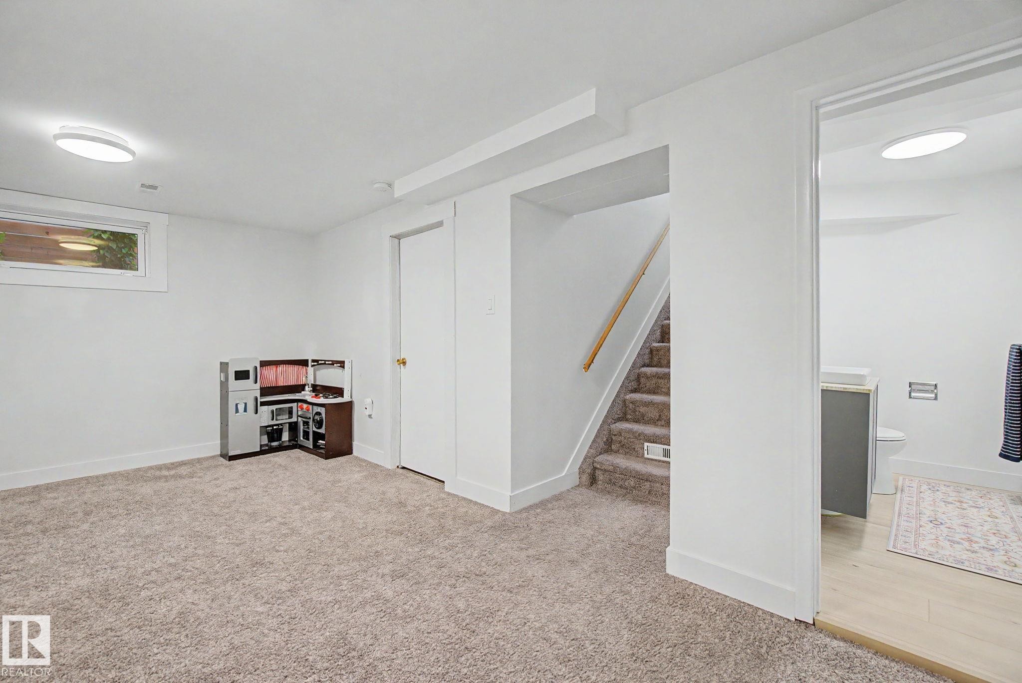 15771 106A Avenue, Edmonton, AB