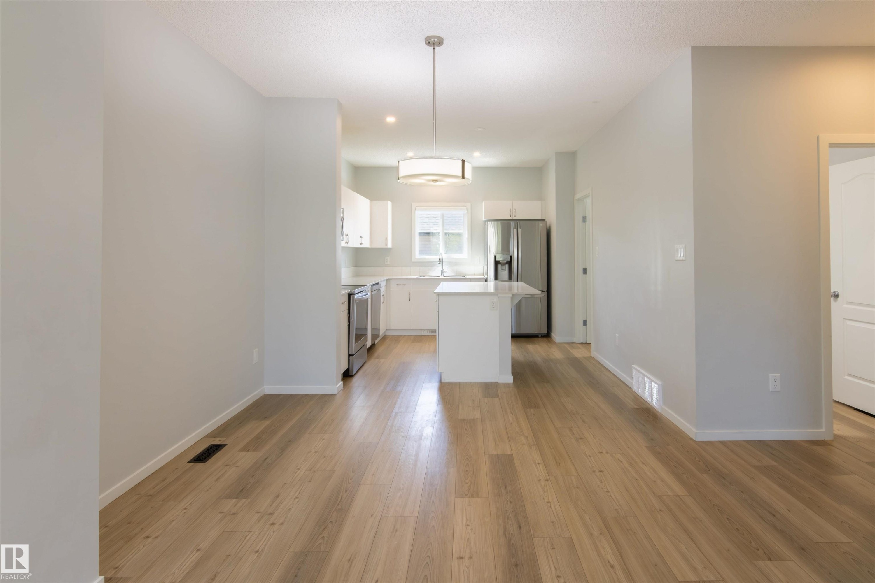 210 Desrochers Boulevard, Edmonton, AB