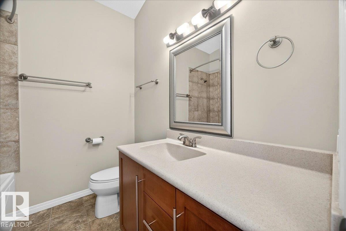 15302 76 Av, Edmonton, AB