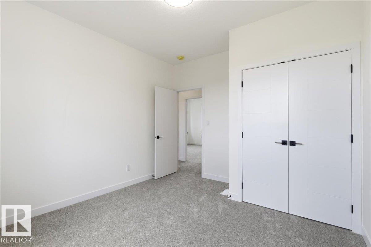 5023 47Ave, Calmar, AB