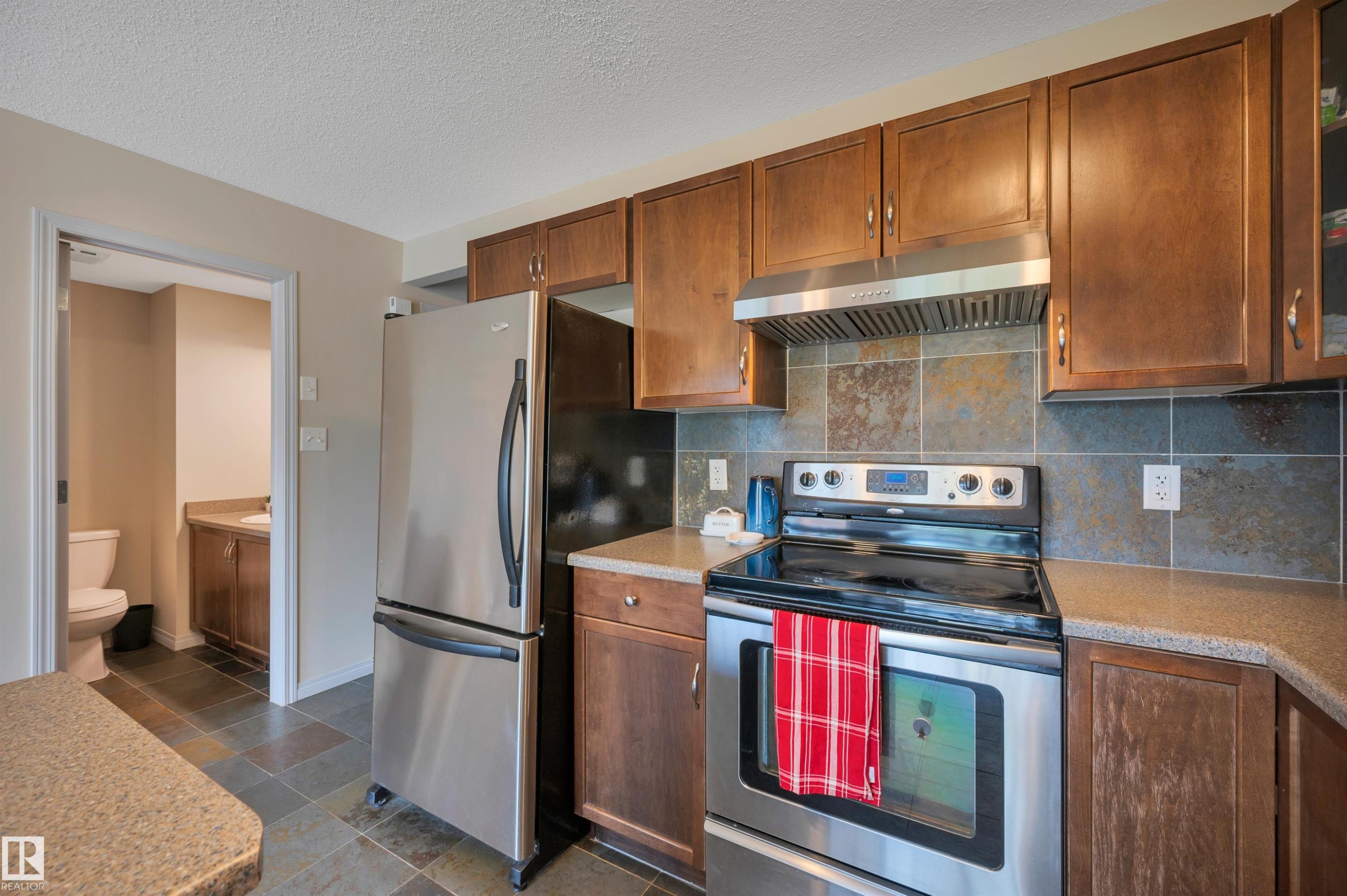 5819 8 Avenue, Edmonton, AB