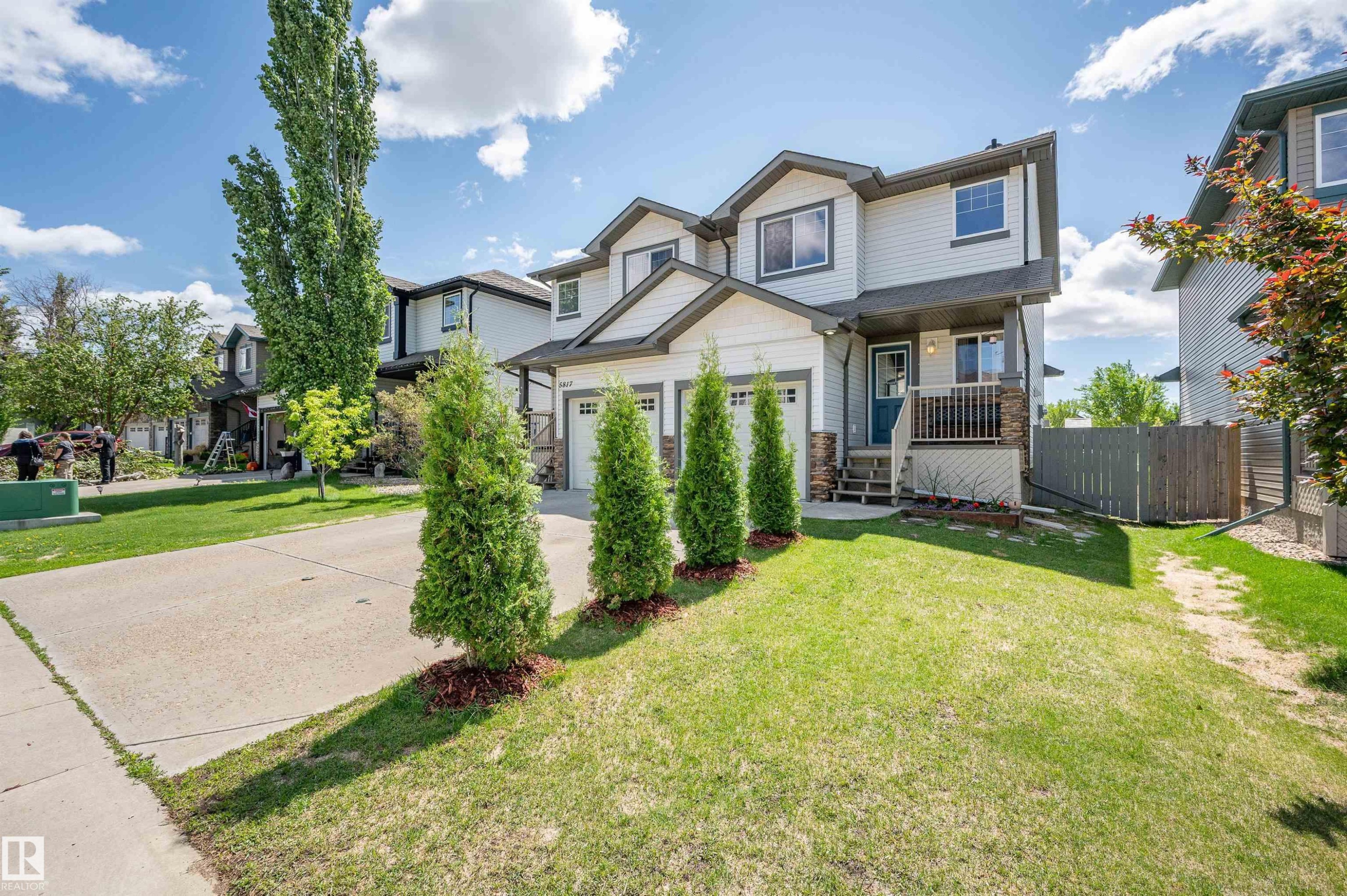 5819 8 Avenue, Edmonton, AB