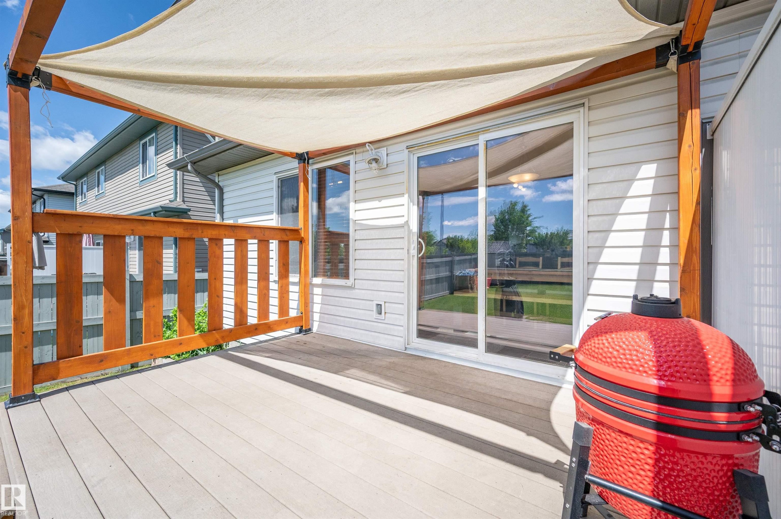 5819 8 Avenue, Edmonton, AB