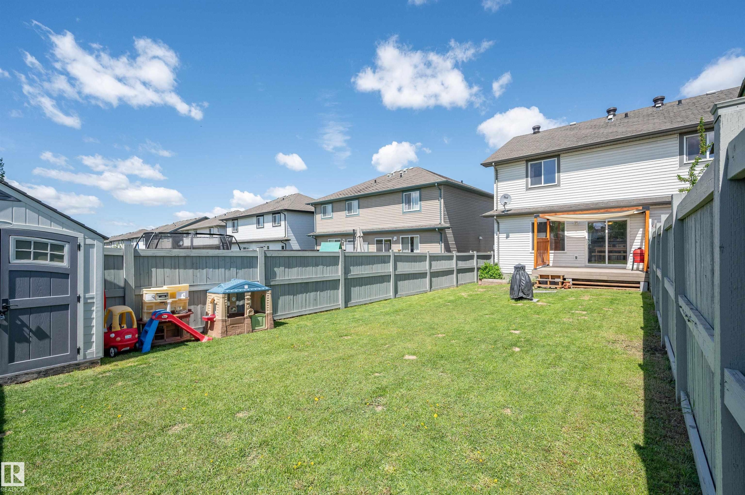 5819 8 Avenue, Edmonton, AB
