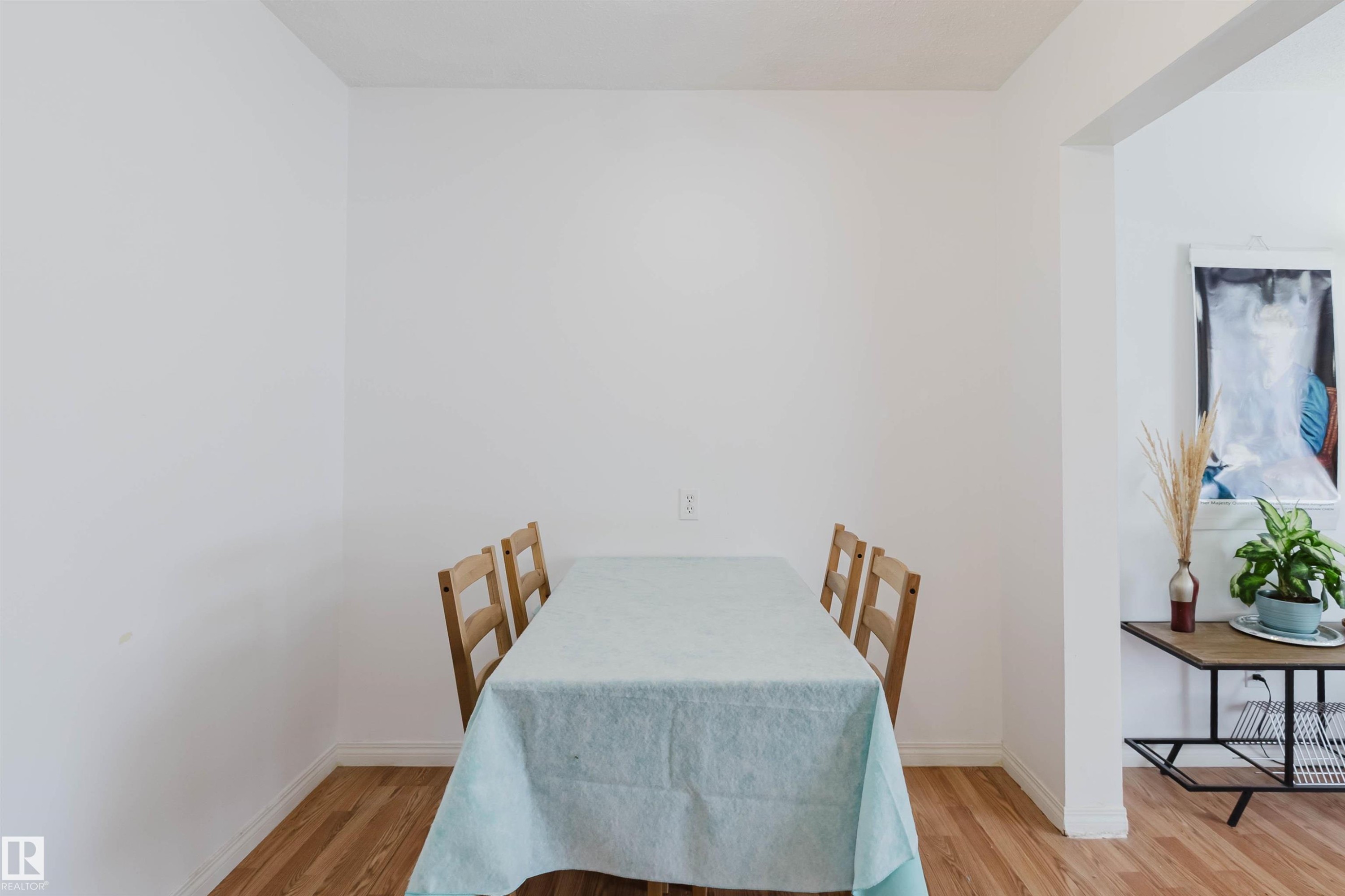 Dining area - 4 14310 80 Street, Edmonton, AB