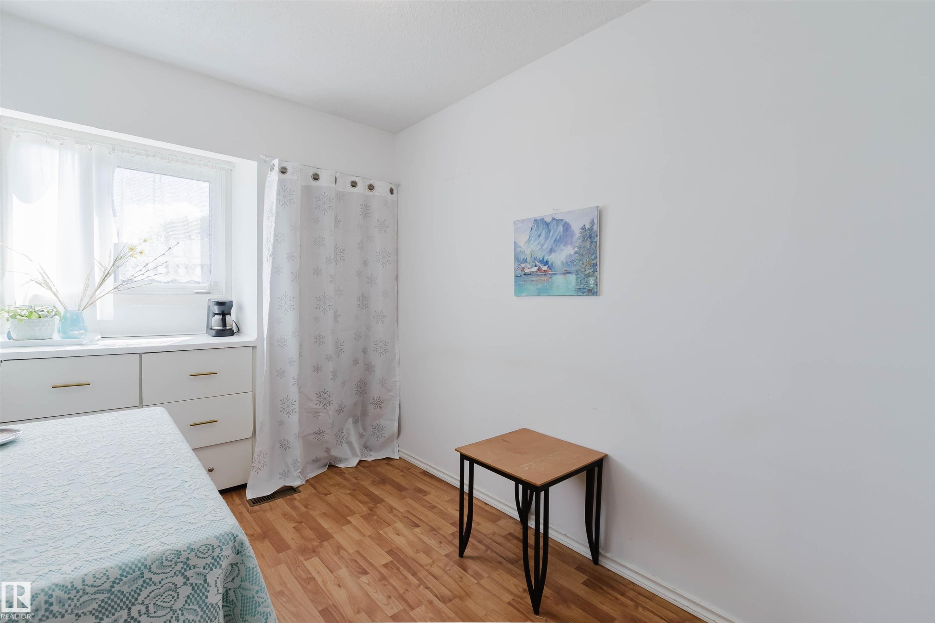 Bedroom - 4 14310 80 Street, Edmonton, AB