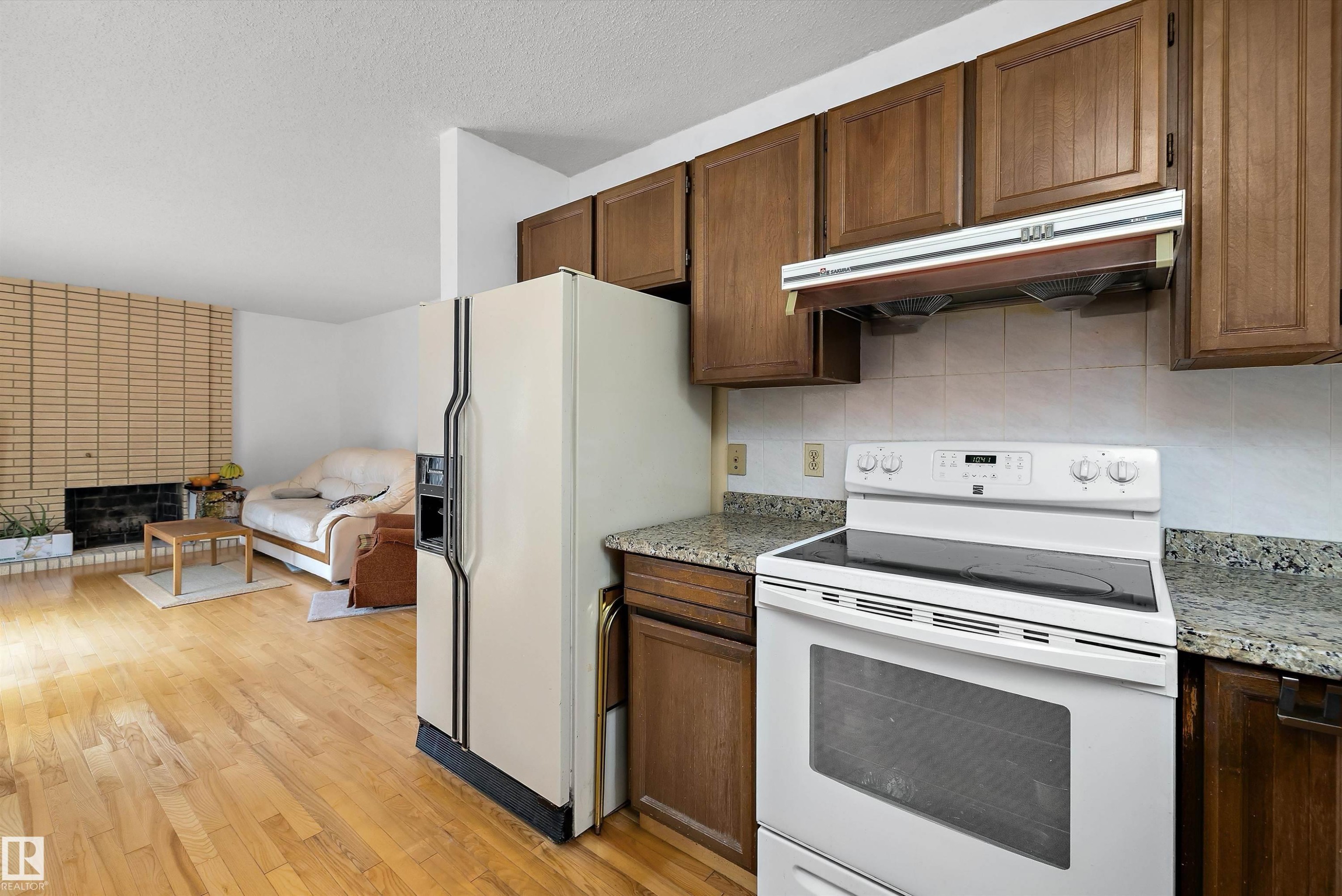 6816 40 Avenue, Edmonton, AB