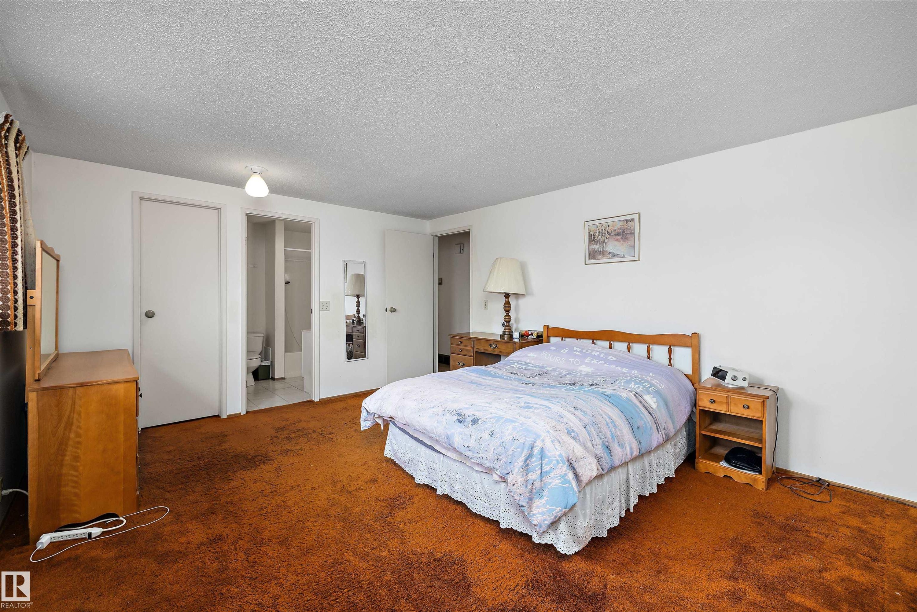 6816 40 Avenue, Edmonton, AB