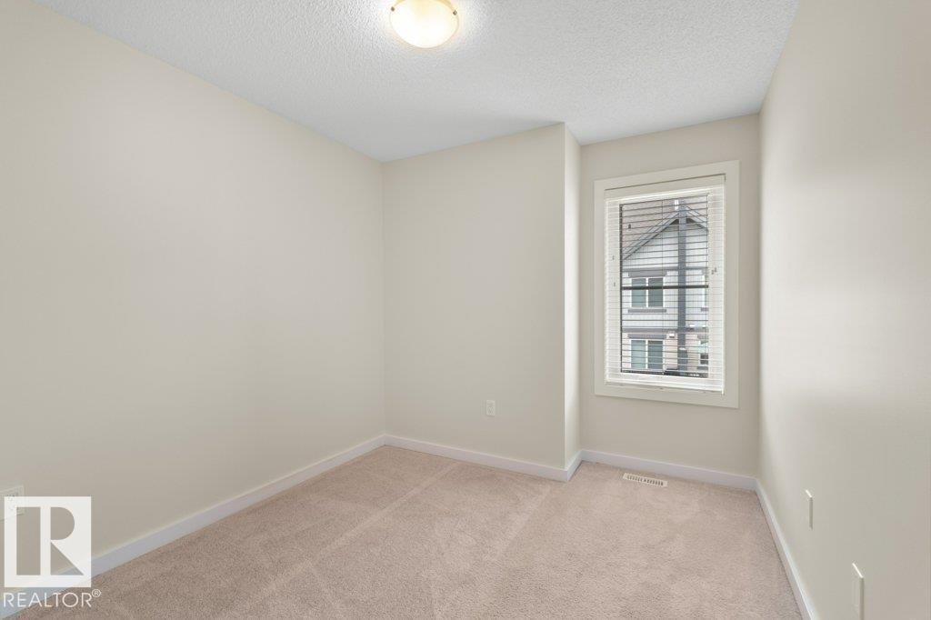 Empty room - 125 655 Watt Boulevard, Edmonton, AB
