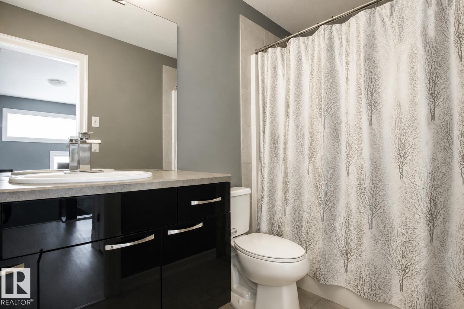 3334 Hilton Crescent, Edmonton, AB
