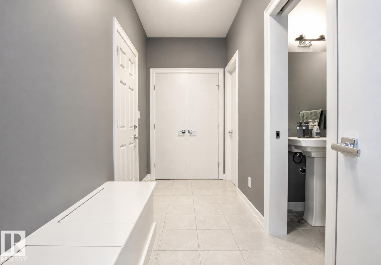 3334 Hilton Crescent, Edmonton, AB