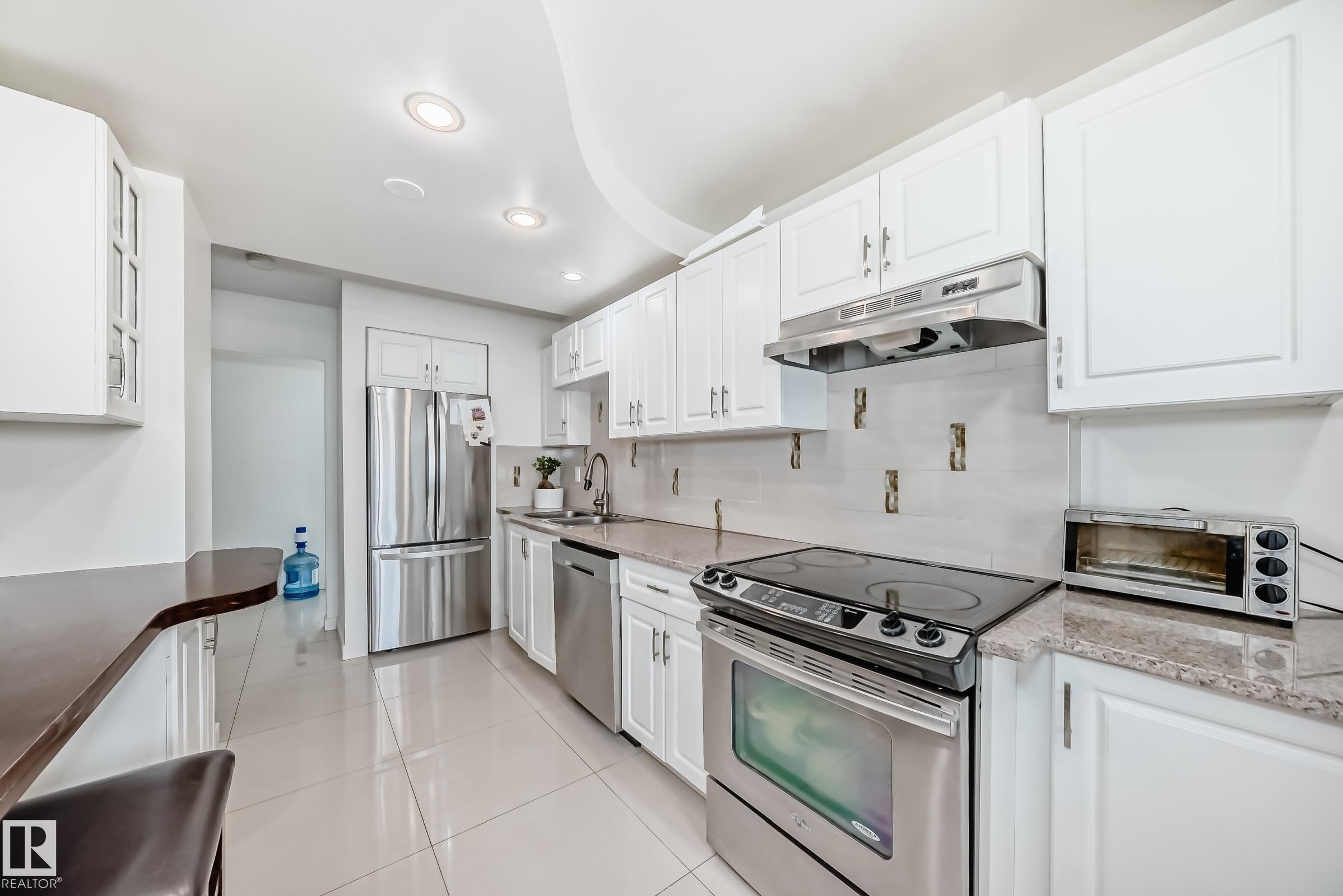 75 Amberly Court, Edmonton, AB