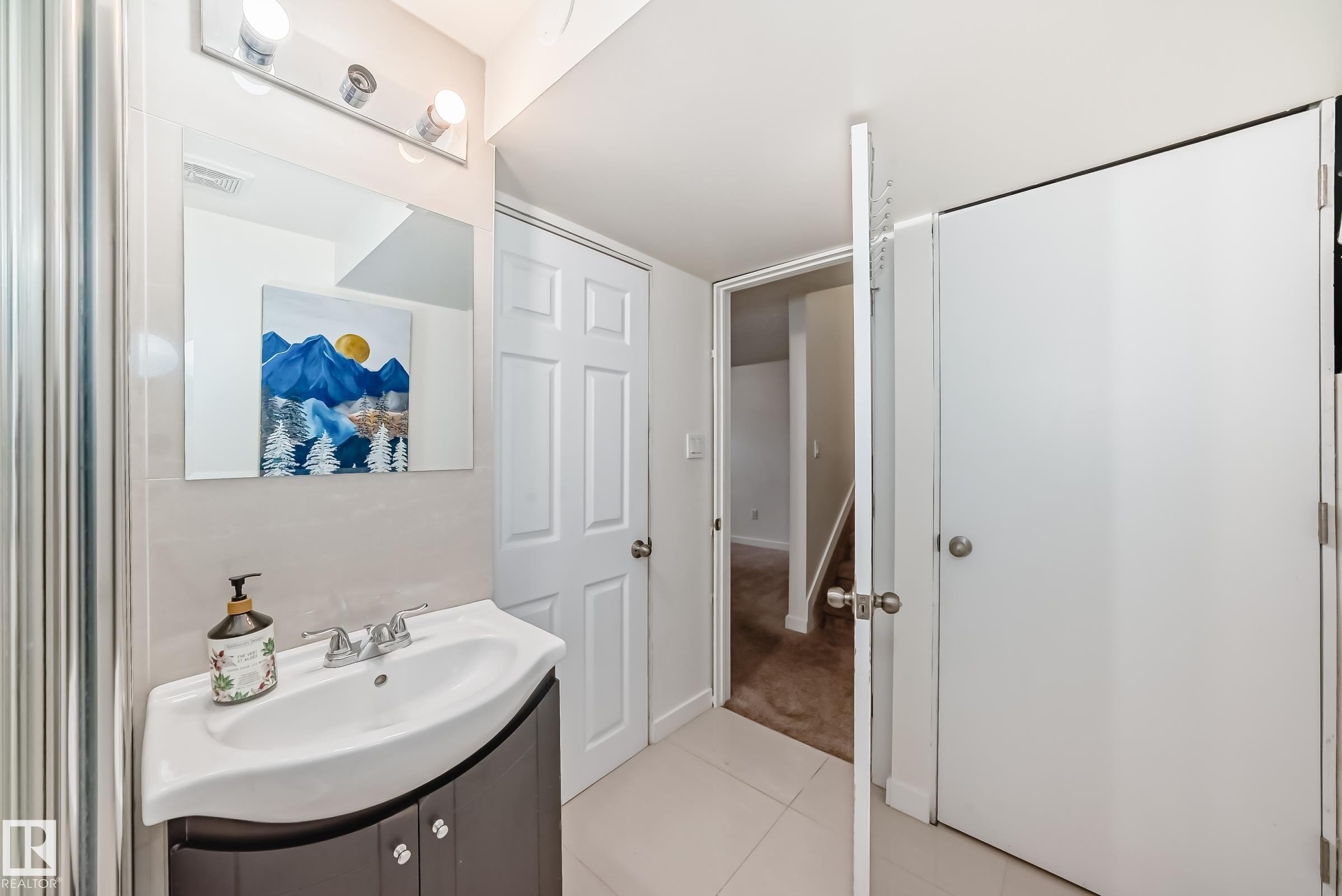 75 Amberly Court, Edmonton, AB