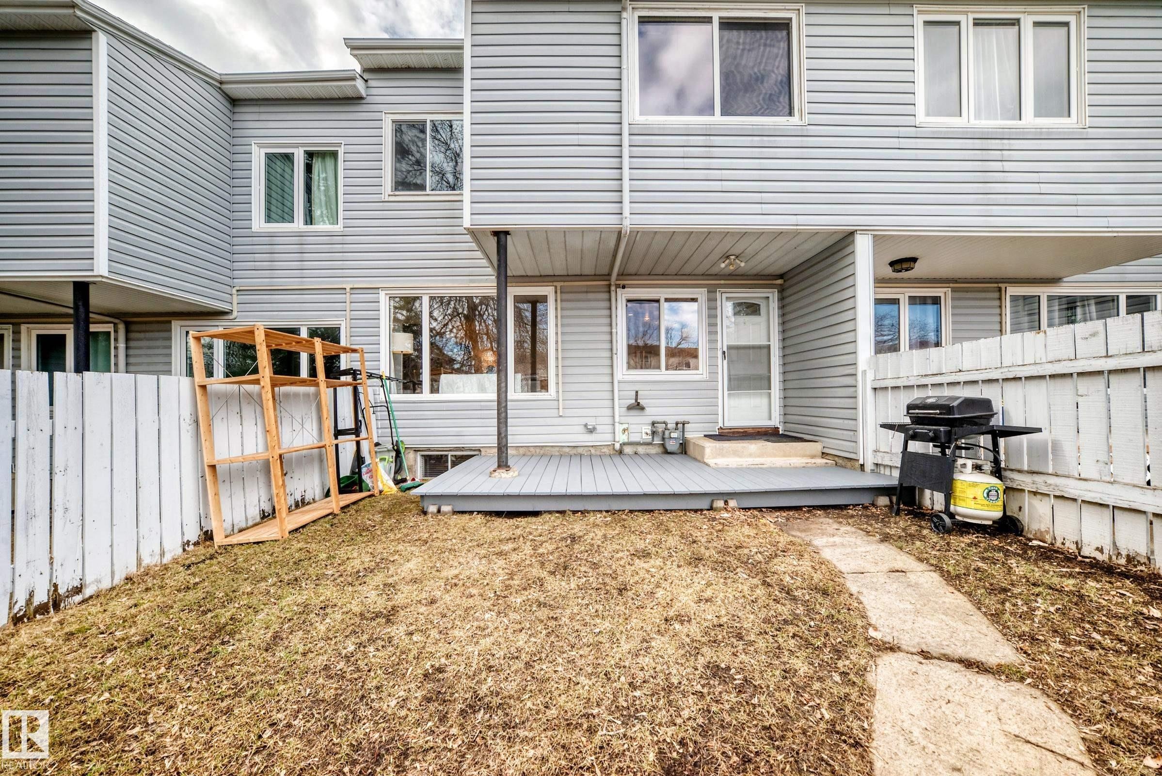 75 Amberly Court, Edmonton, AB