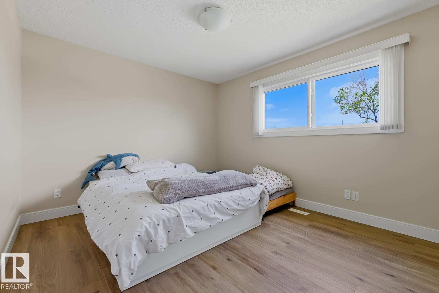 7807 132 Avenue, Edmonton, AB