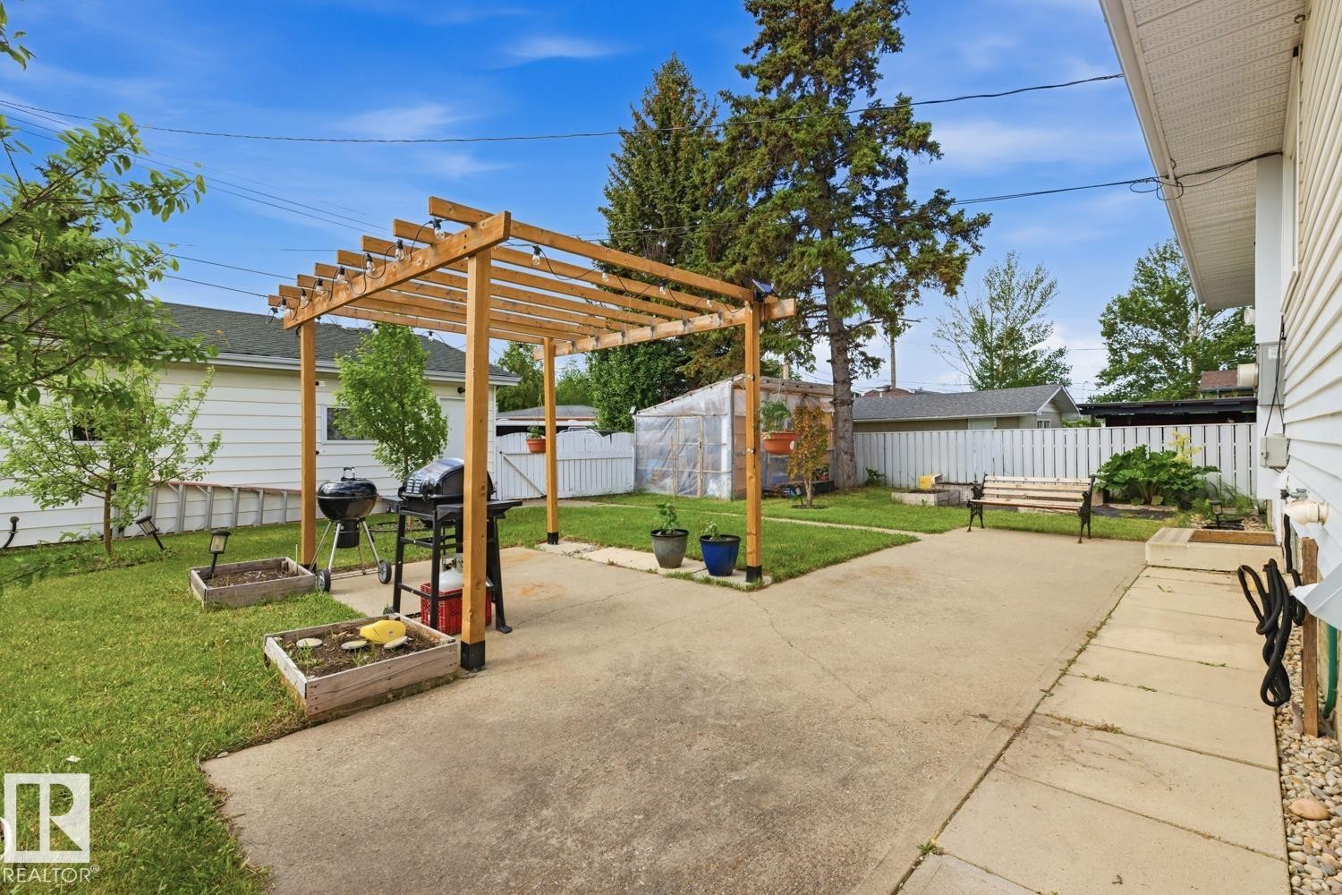 7807 132 Avenue, Edmonton, AB
