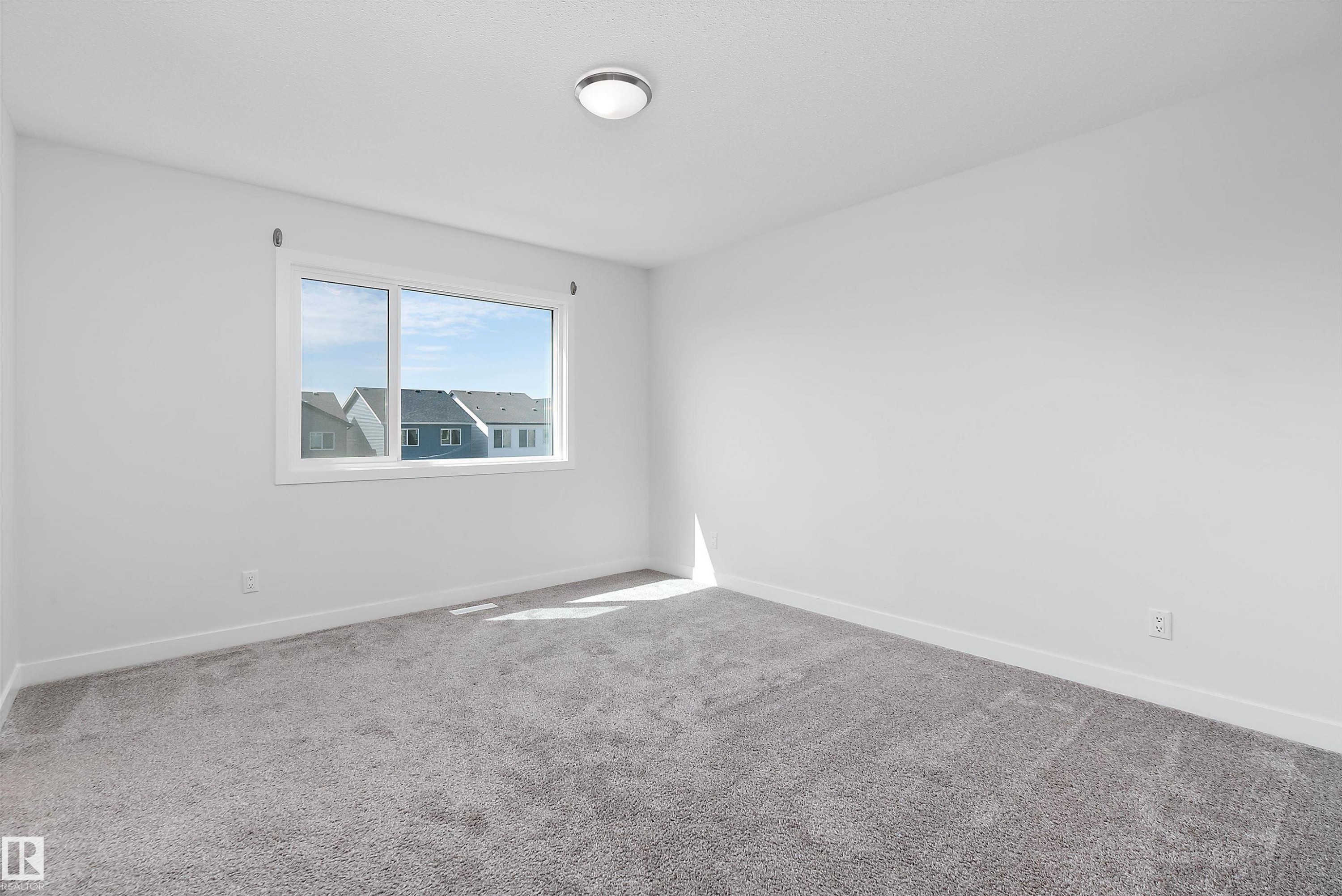 5275 Edgemont Boulevard Nw, Edmonton, AB - Indoor Photo Showing Other Room