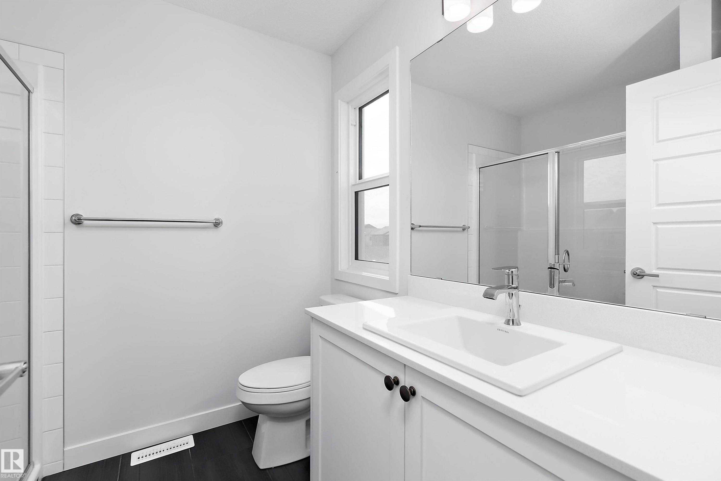 5275 Edgemont Boulevard Nw, Edmonton, AB - Indoor Photo Showing Bathroom